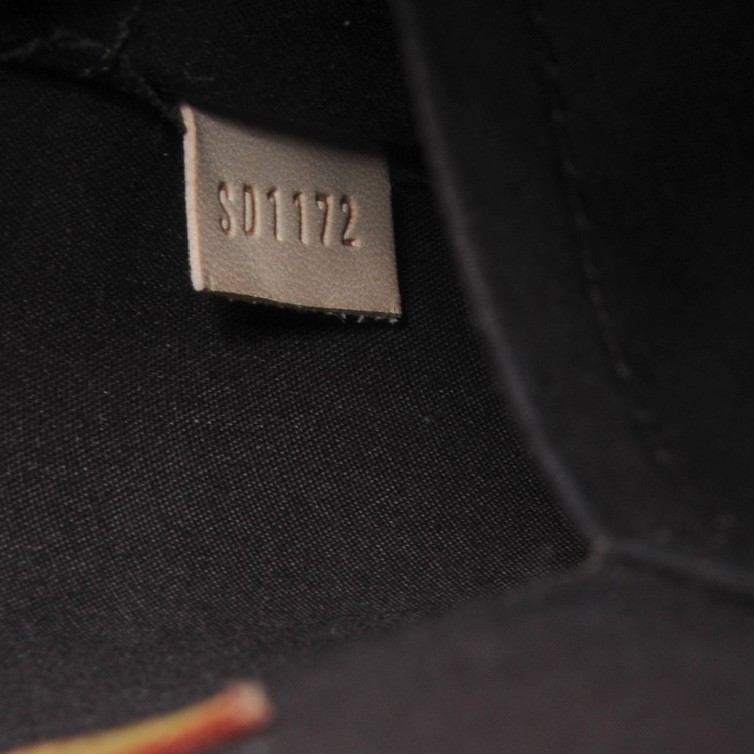 Louis Vuitton Vernis Alma GM Amarante 8 of 8