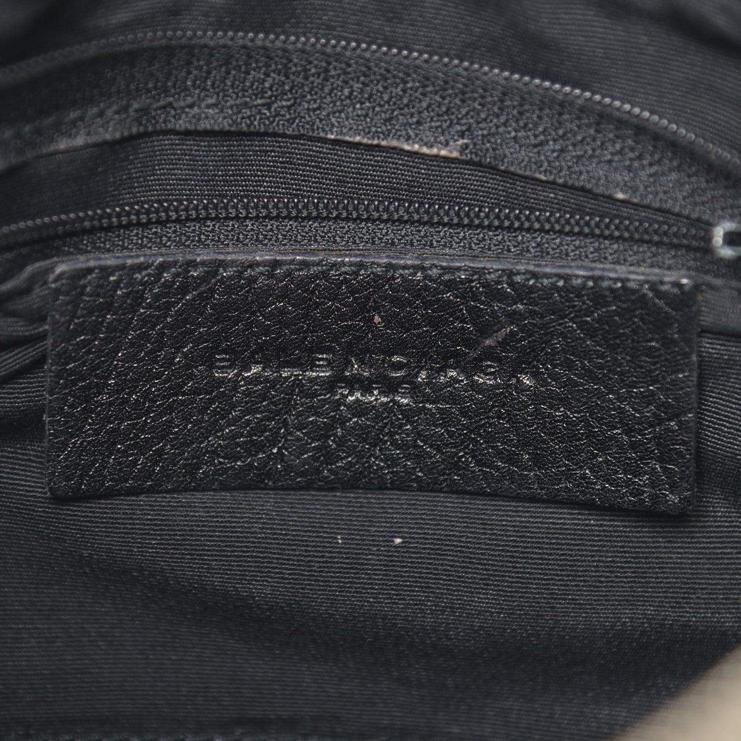 Pebbled Caribou Classic Hardware First Black