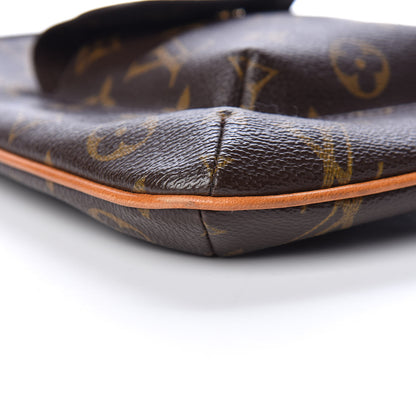 Louis Vuitton Monogram Partition Wristlet 7 of 10