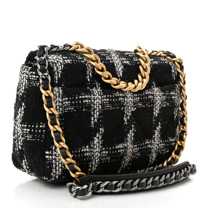 Chanel Tweed Houndstooth Quilted Medium Chanel 19 Flap Black White 3 of 10