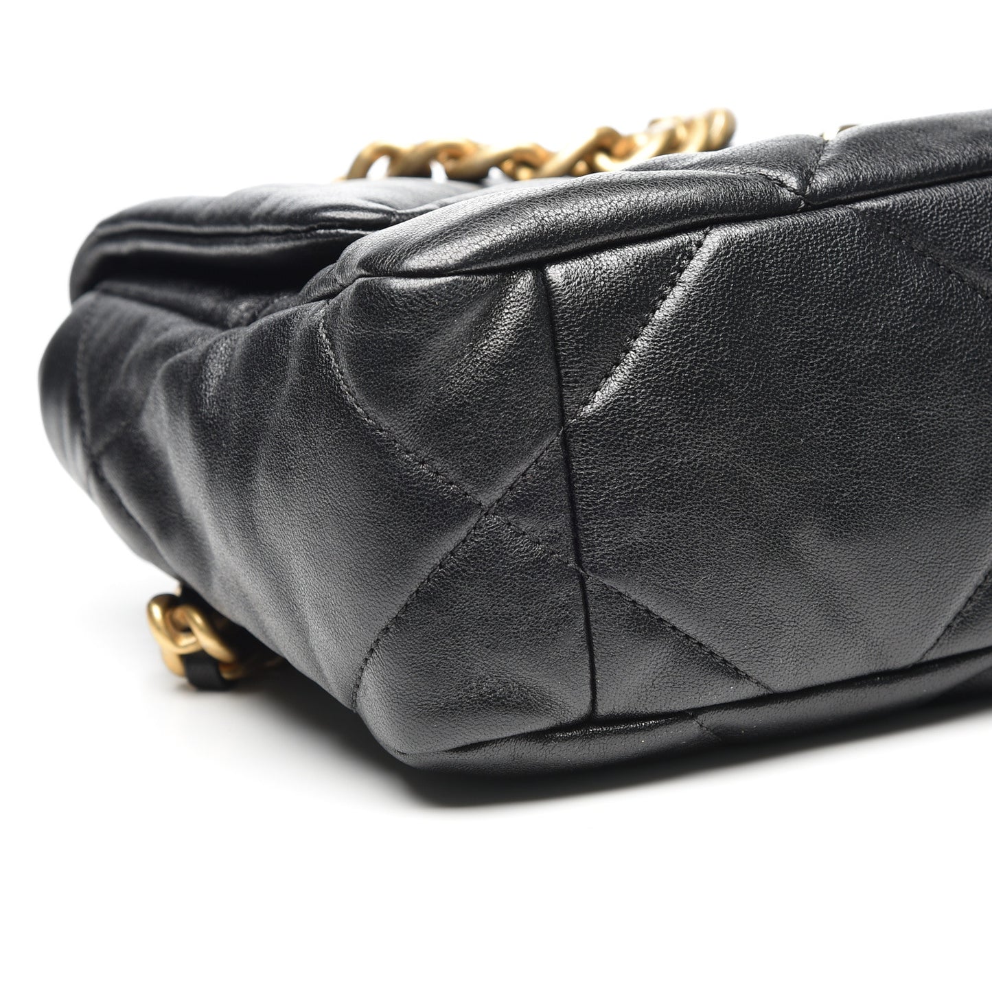 Goatskin Quilted Medium 19 Flap Black