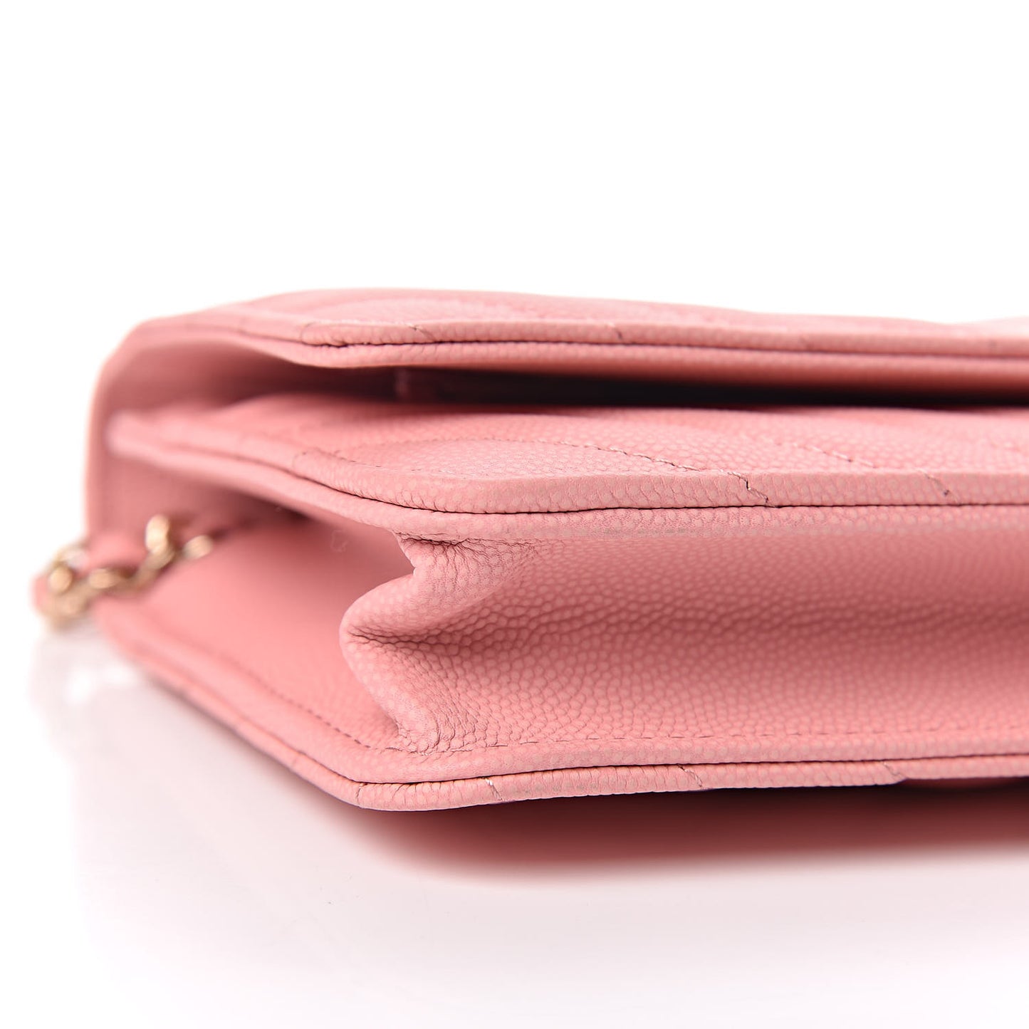 Iridescent Caviar Chevron Quilted Wallet On Chain WOC Pink