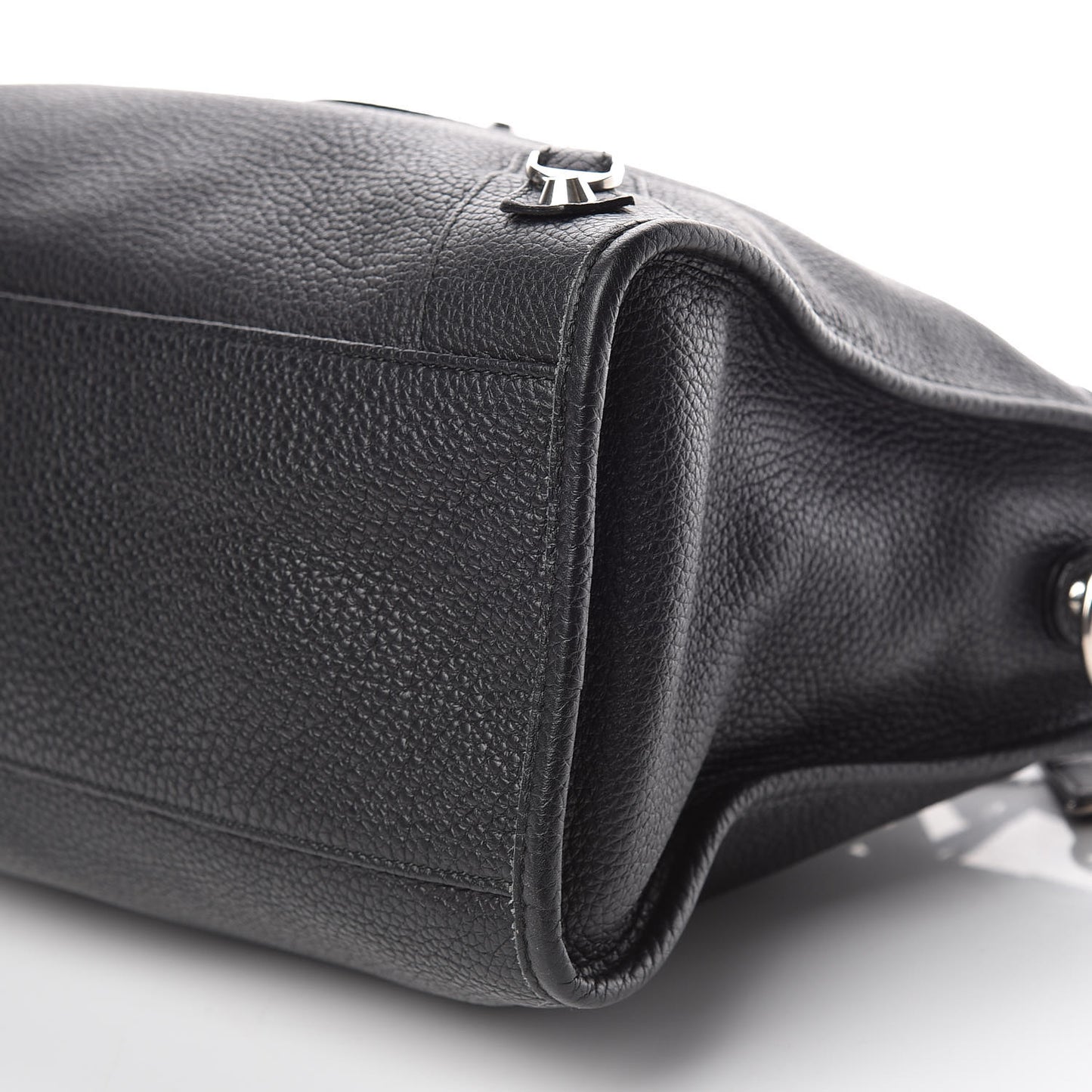 Vibrato Calfskin Classic Silver Hardware City Black