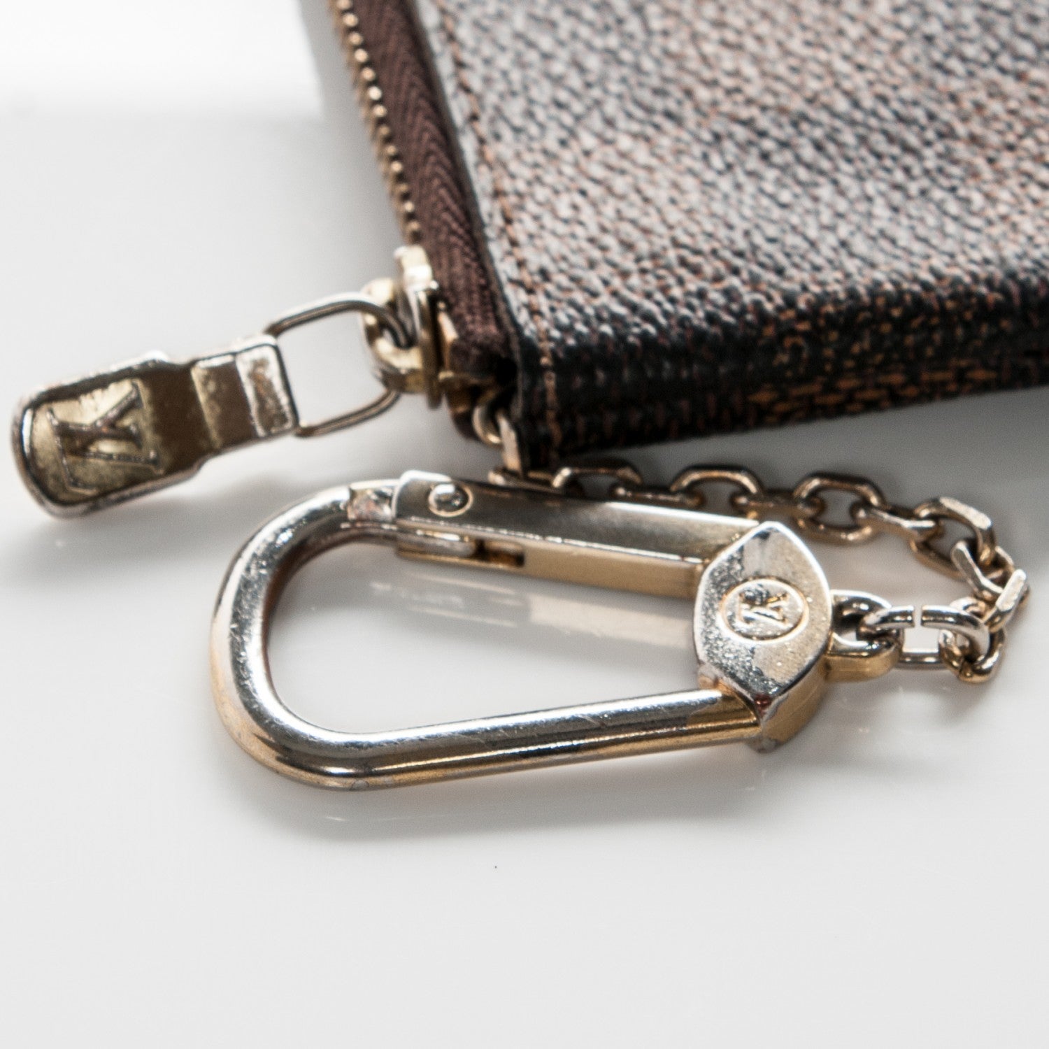 Louis Vuitton Damier Ebene Key Pouch 5 of 7