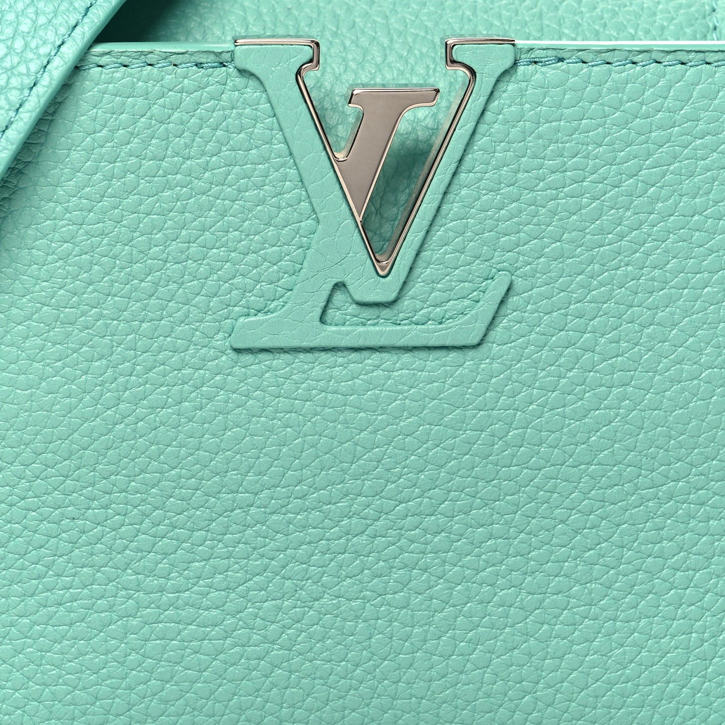 Taurillon Mini Capucines Miami Green