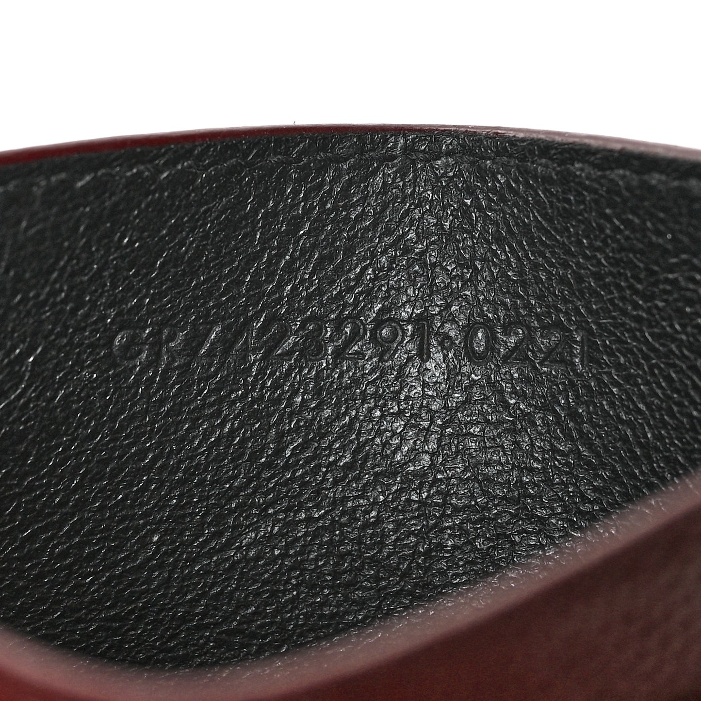 Grain De Poudre Matelasse Chevron Cassandre Credit Card Case Bordeaux
