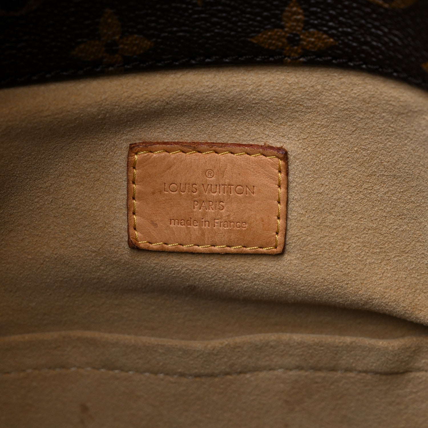 Louis Vuitton Monogram Artsy MM 6 of 16