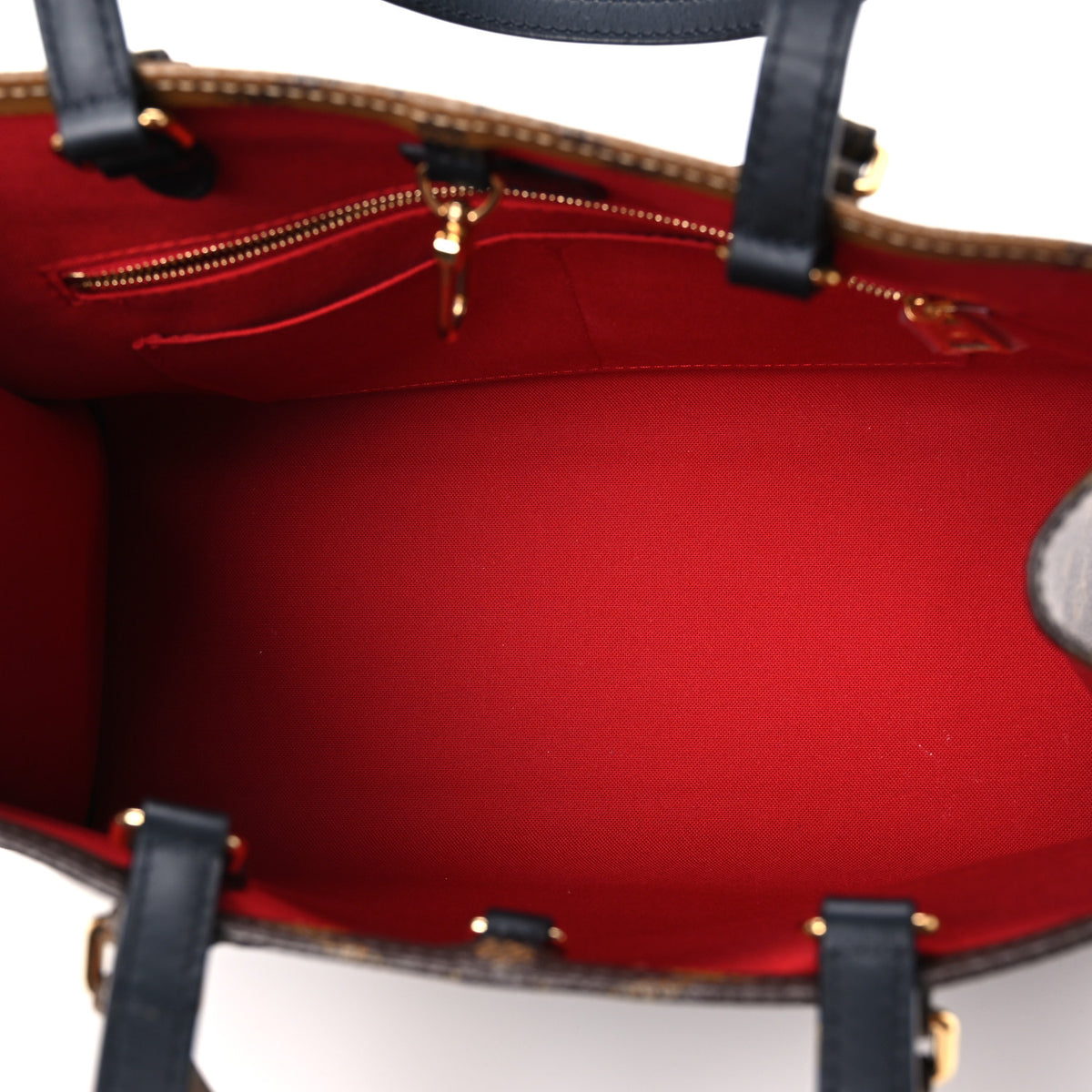 Reverse Monogram Giant Onthego MM