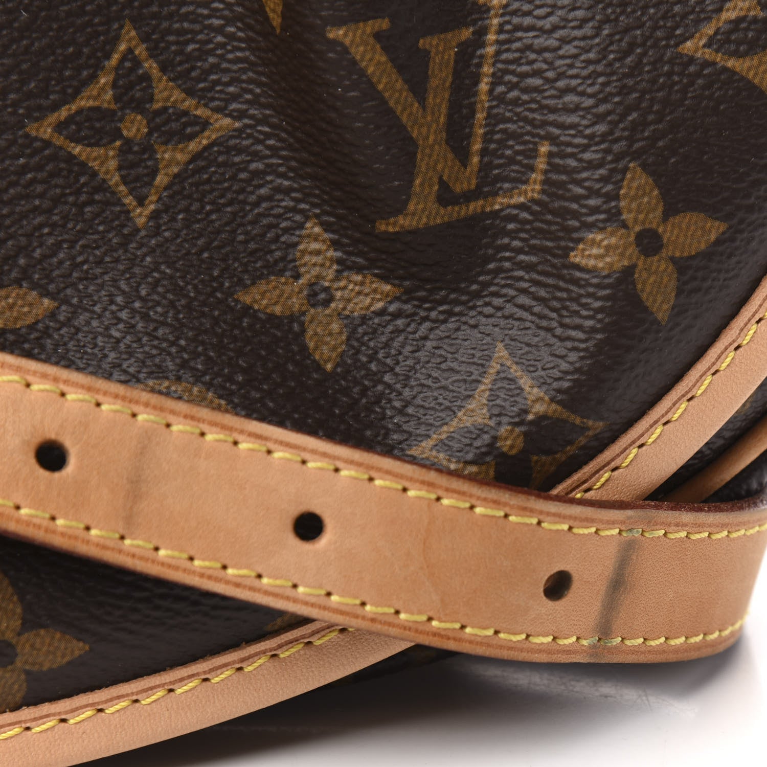 Louis Vuitton Monogram Menilmontant MM 11 of 11