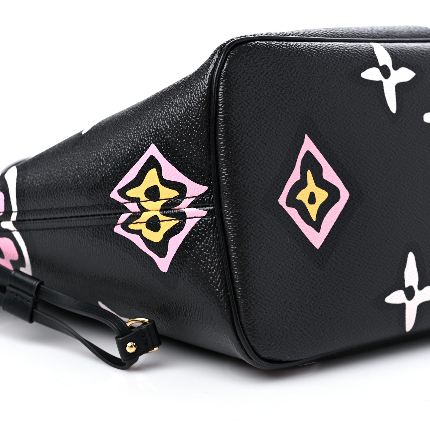 Monogram Giant Wild At Heart Neverfull MM Black