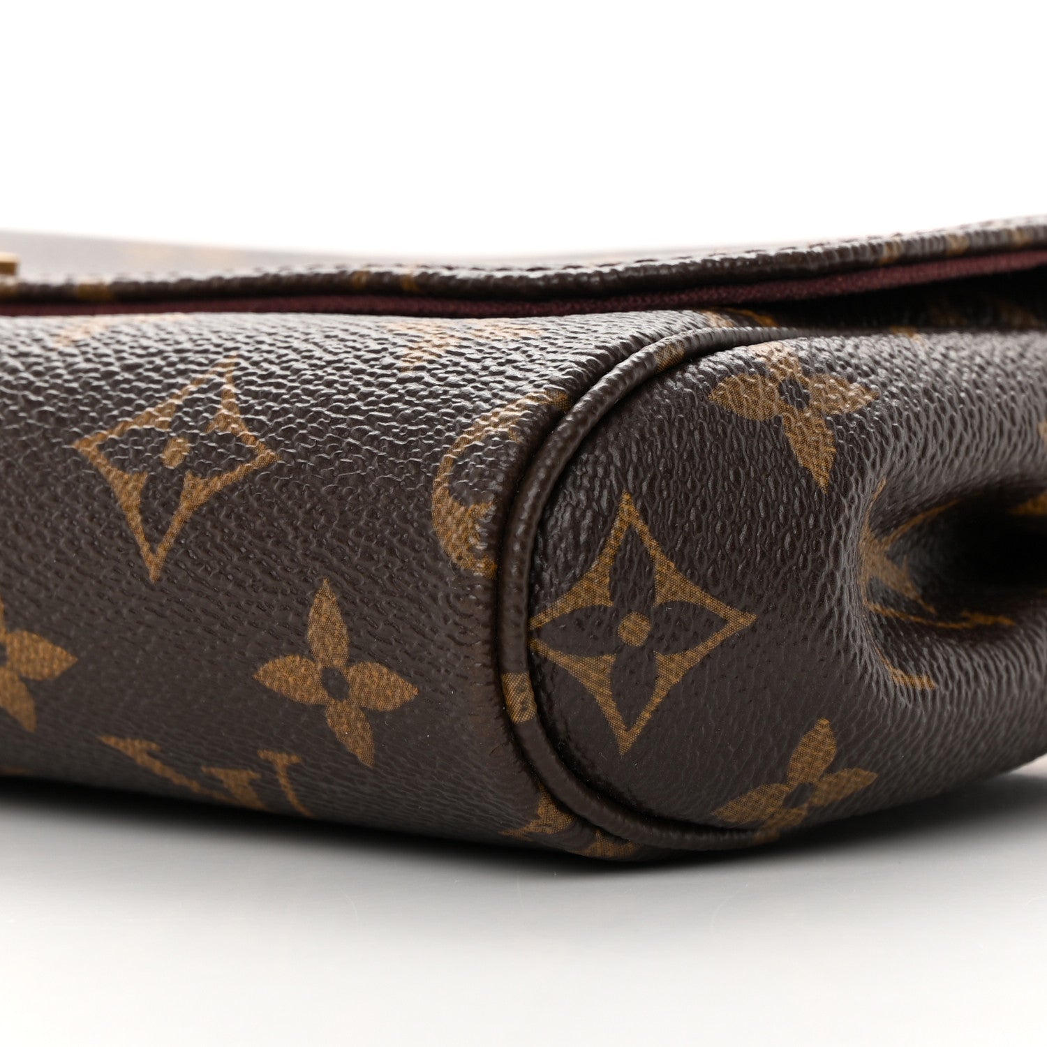 Louis Vuitton Monogram Favorite MM 13 of 17