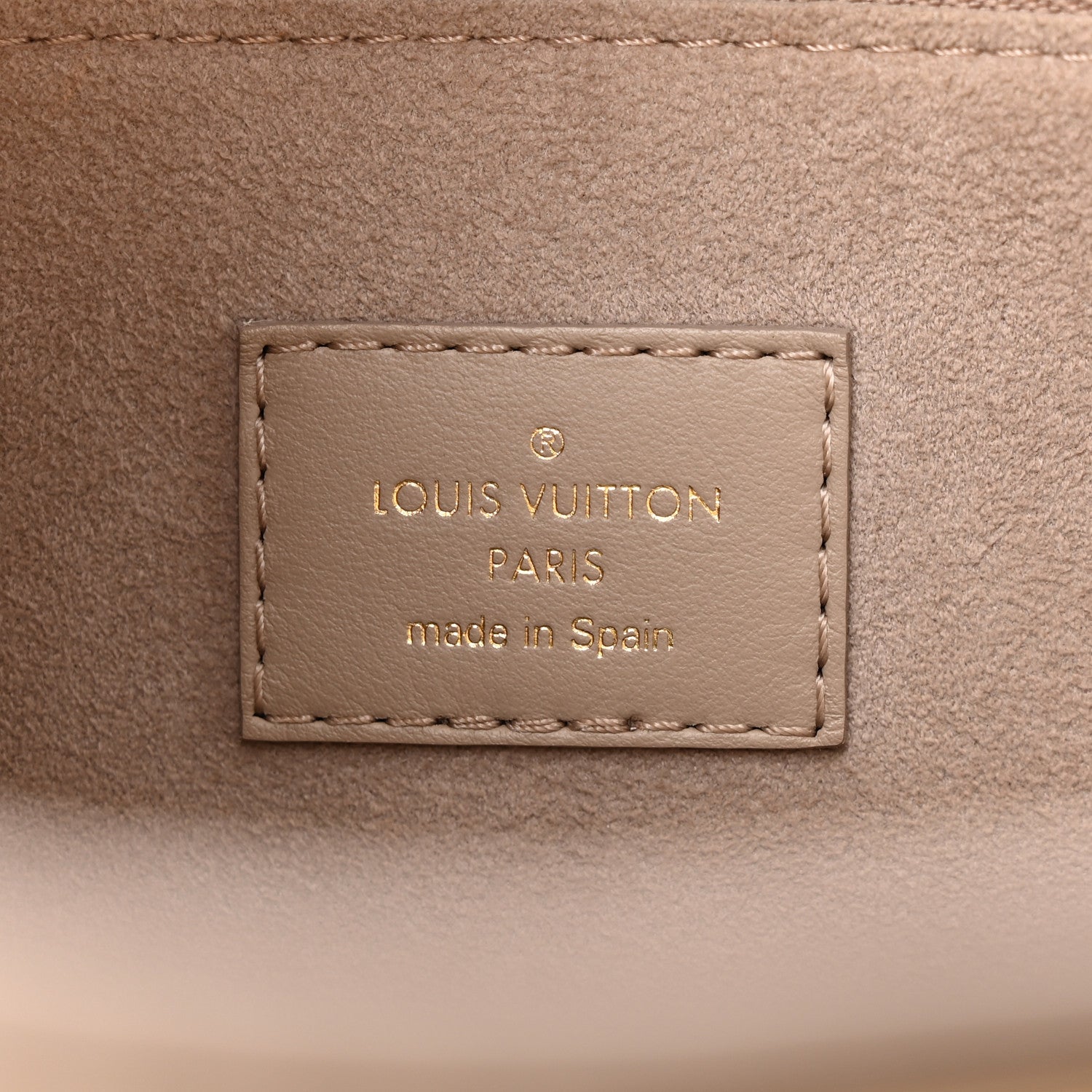 Louis Vuitton Mahina On My Side PM Galet 6 of 10