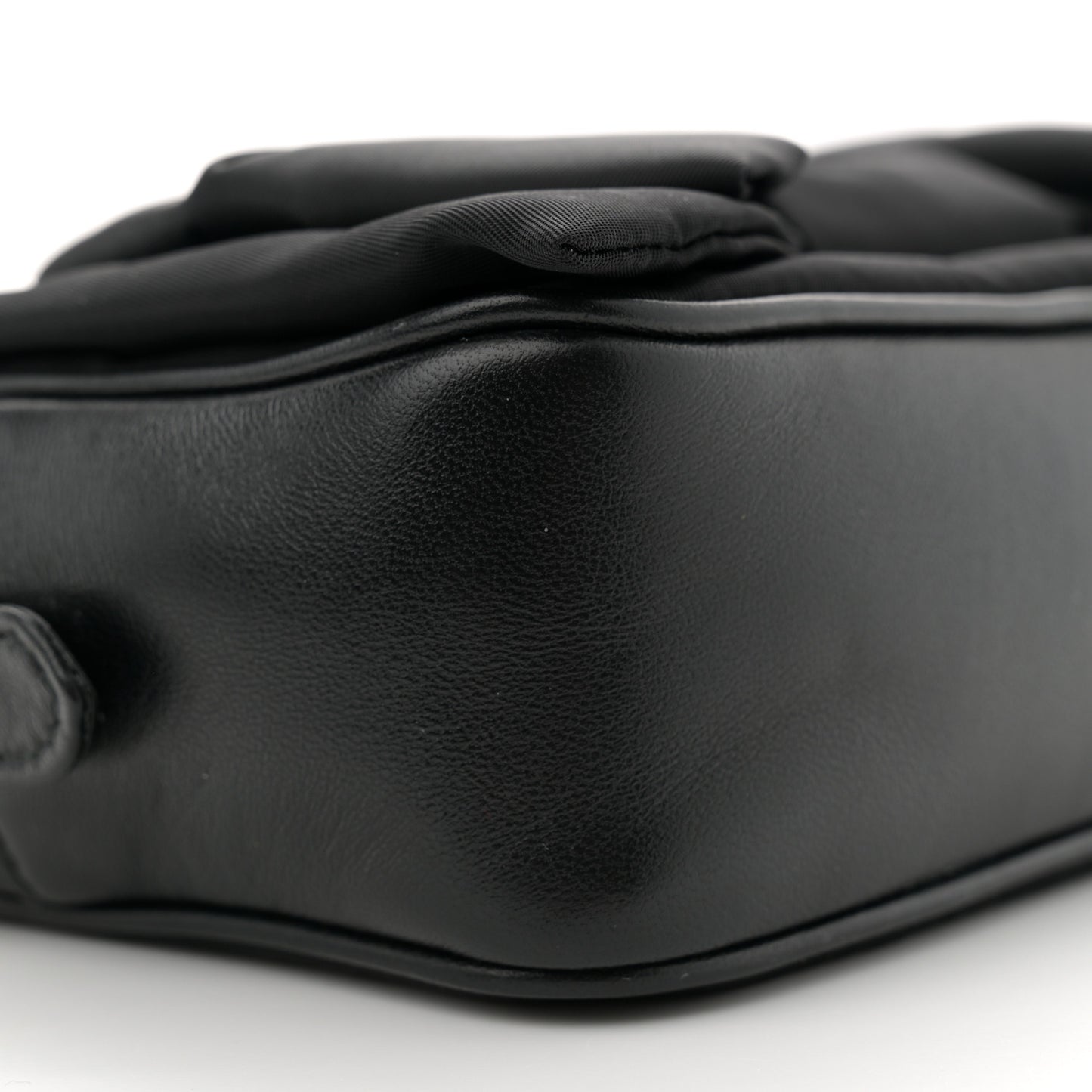 Tessuto Nylon Nappa Bow Camera Bag Black