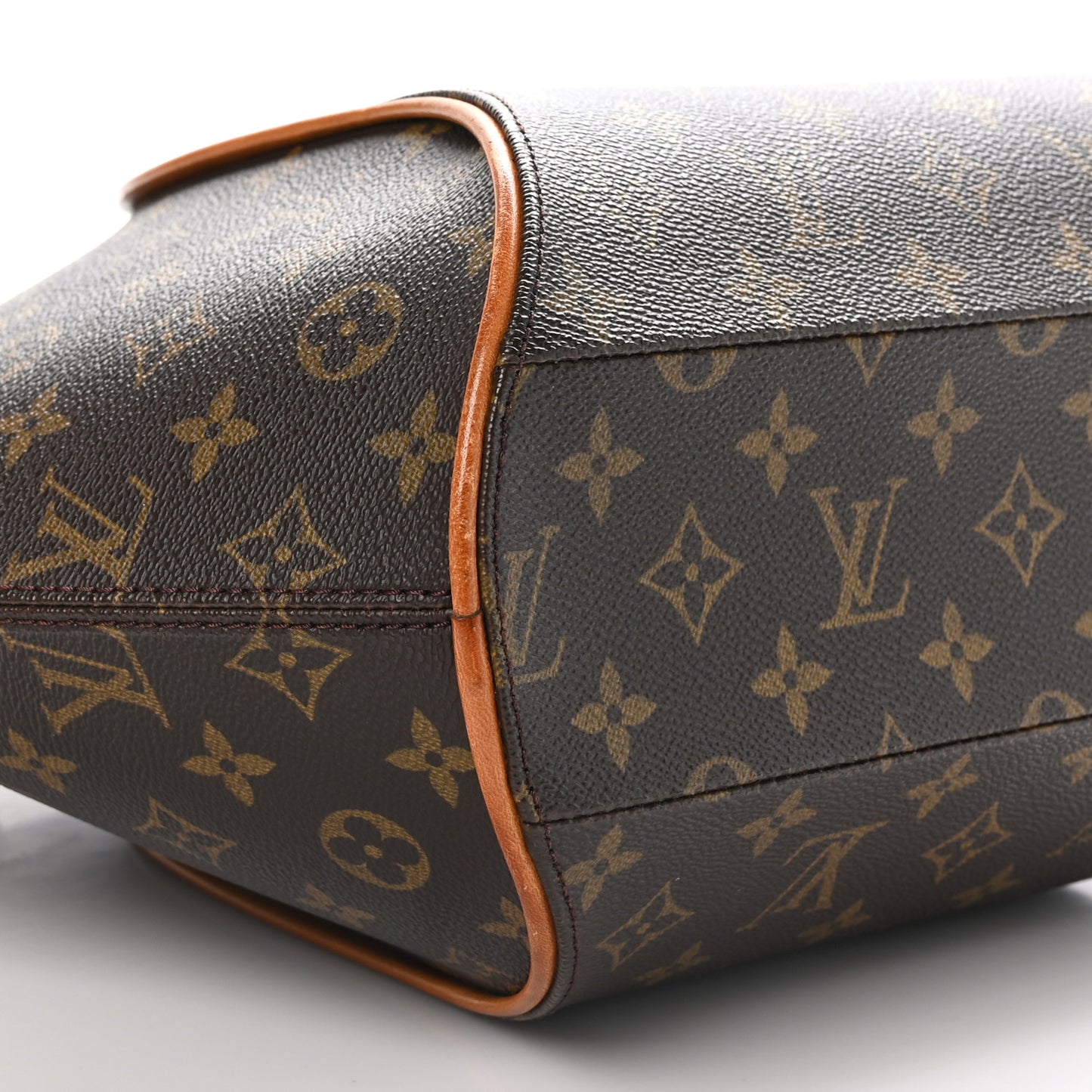 Monogram Ellipse MM
