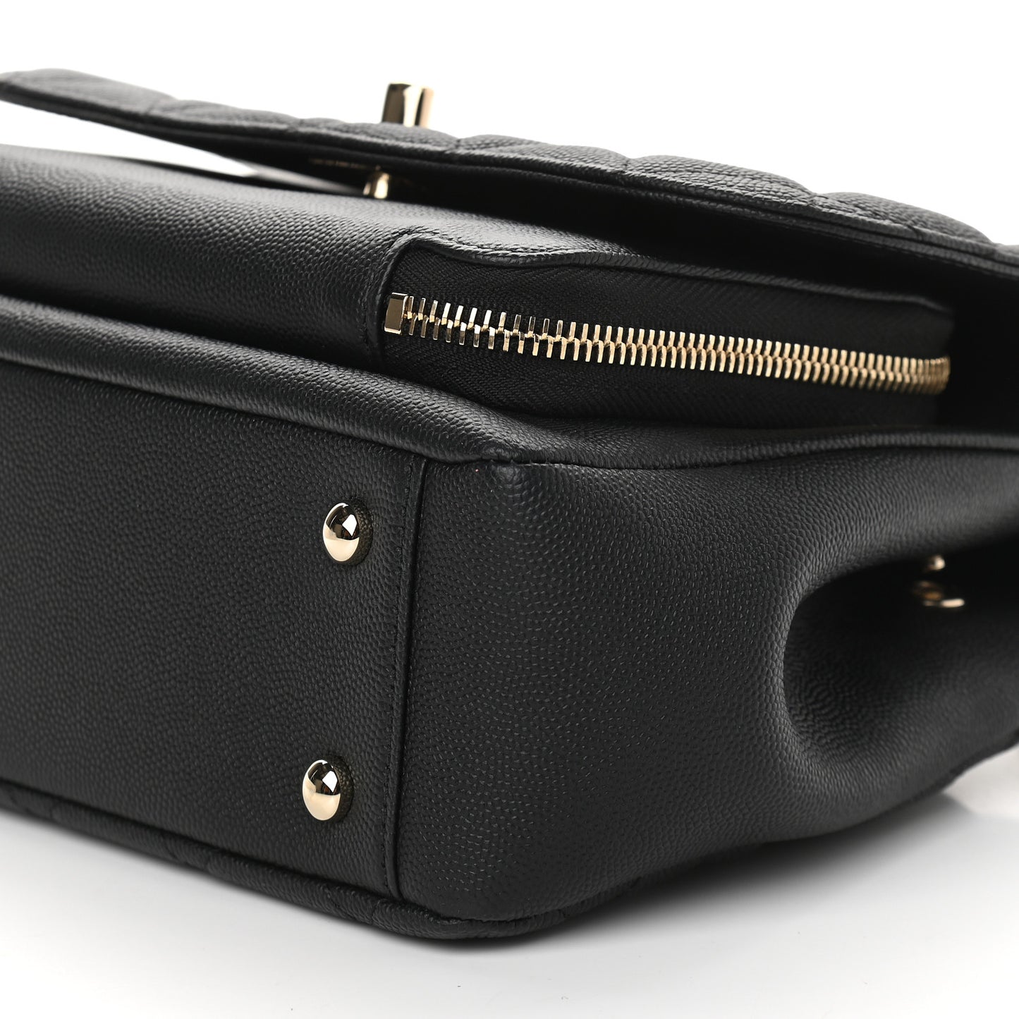 Caviar Quilted Medium Business Affinity Flap Black
