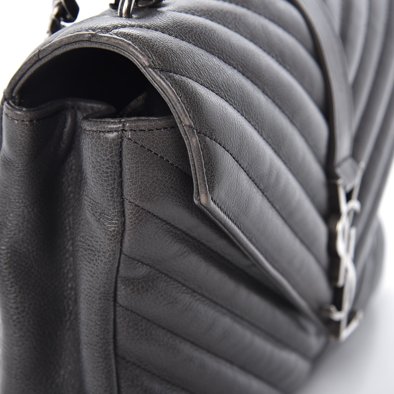 Saint Laurent Sheepskin Matelasse Chevron Monogram Medium College Bag Light Coal 12 of 13