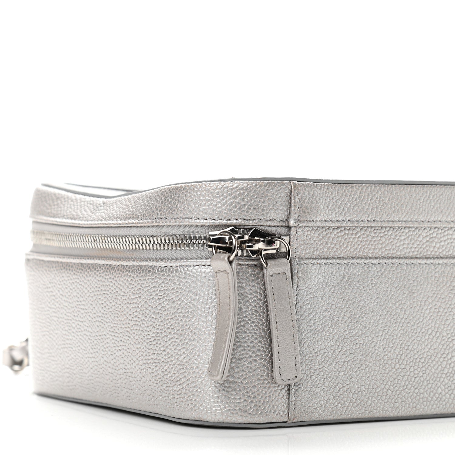 Chanel Metallic Caviar Quilted Large CC Filigree Vanity Case Silver 20 of 23