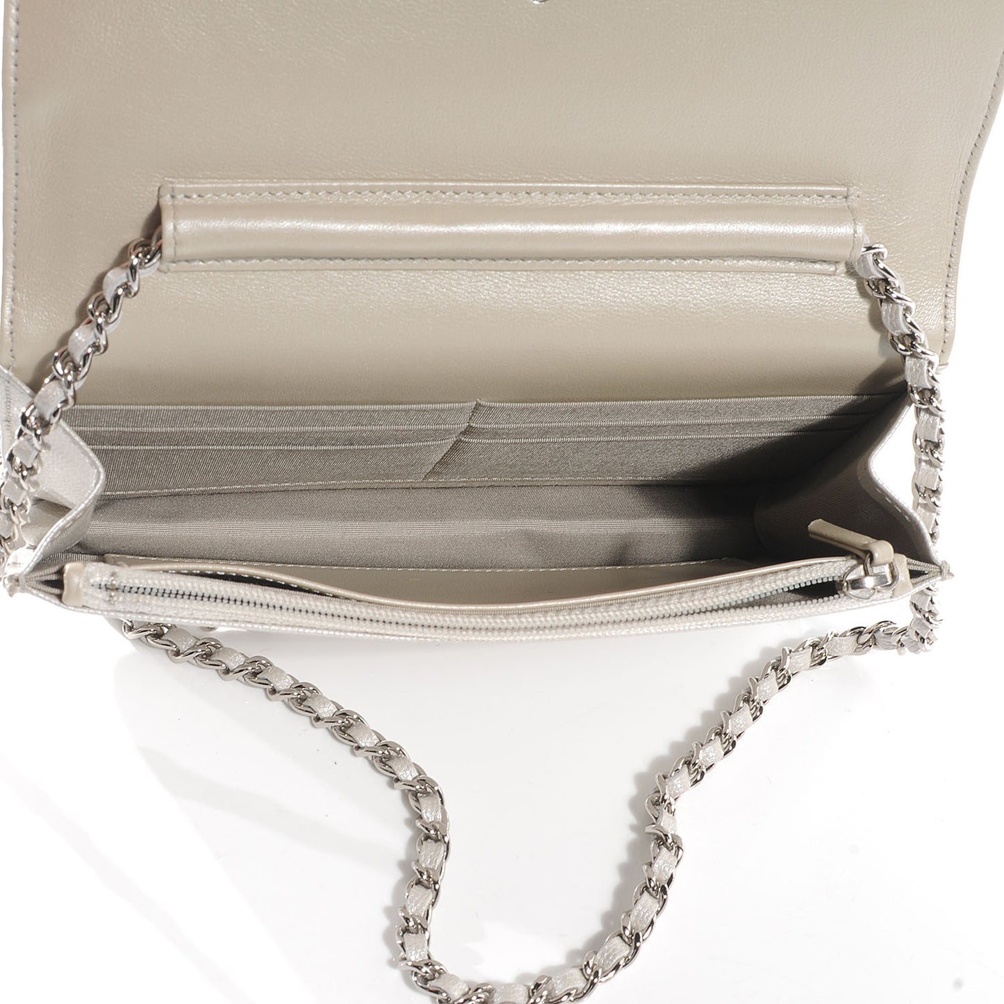 Caviar Sevruga Wallet on Chain Silver