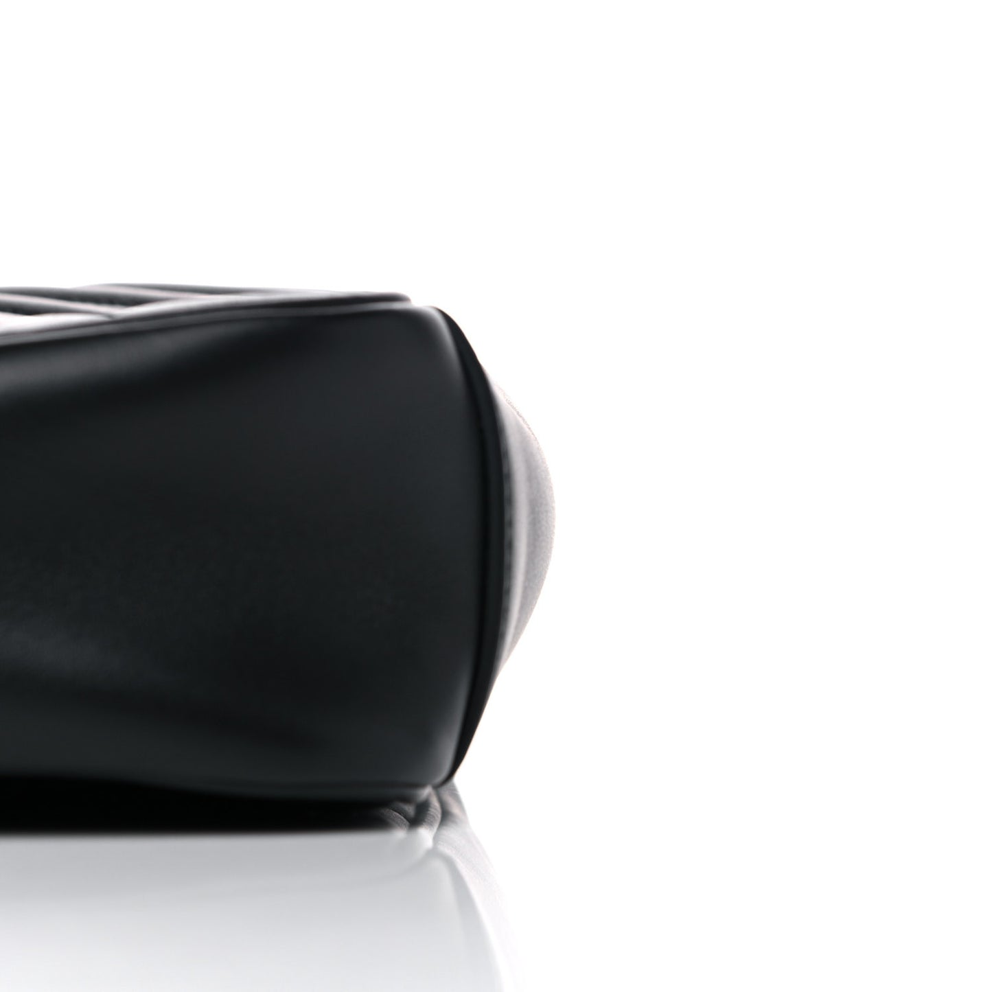 Calfskin Matelasse Small GG Marmont Shoulder Bag Black