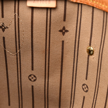 Louis Vuitton Monogram Neverfull MM 13 of 21