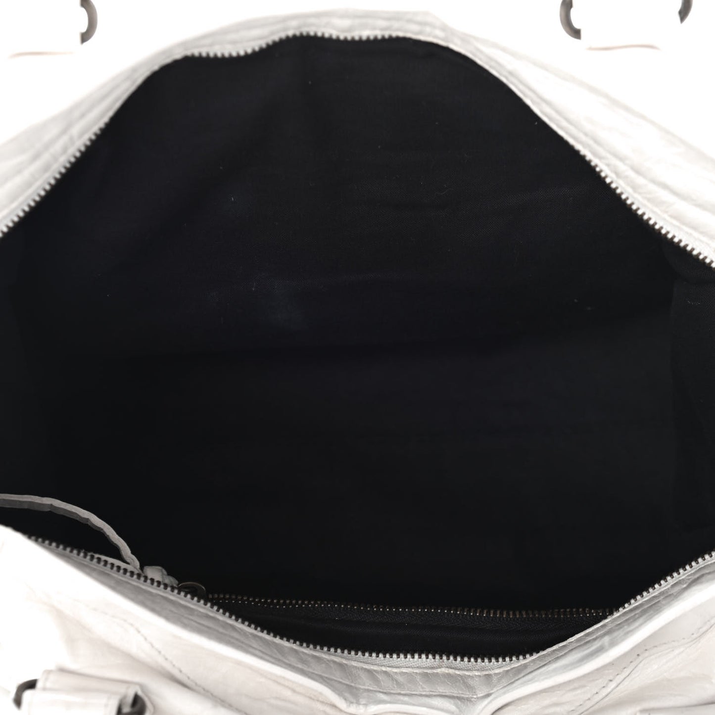 Chevre Classic Hardware City White