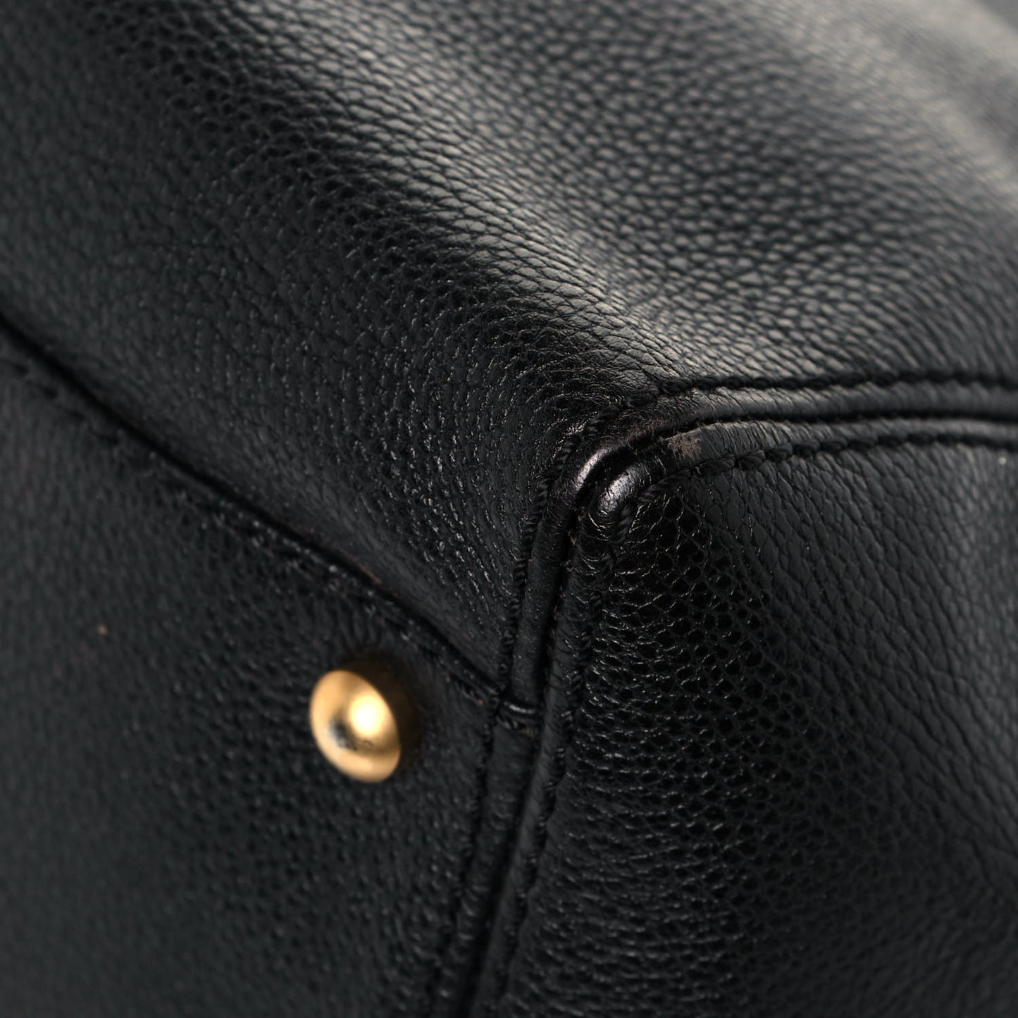 Grained Calfskin CC Shoulder Bag Black