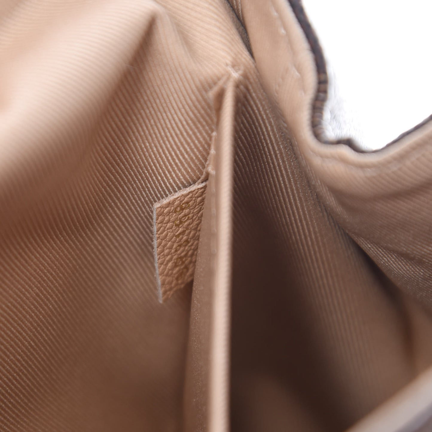 Damier Ebene Clapton Backpack Creme