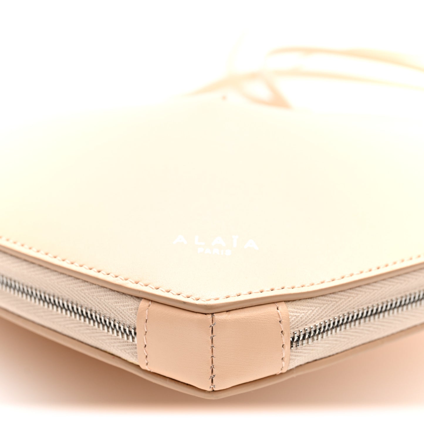 Lux Calfskin Le Coeur Bag Lacquer Peche