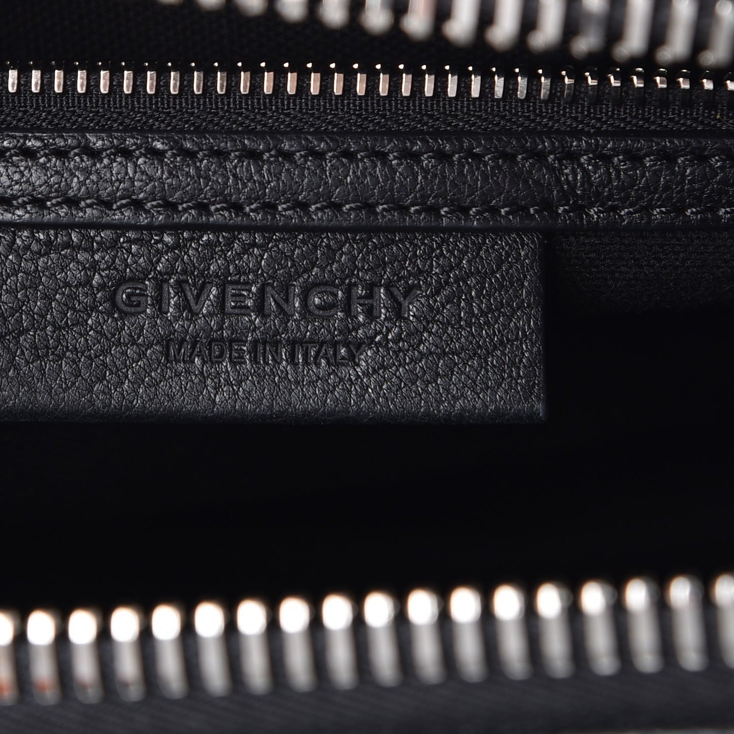 Sugar Goatskin Small Antigona Black