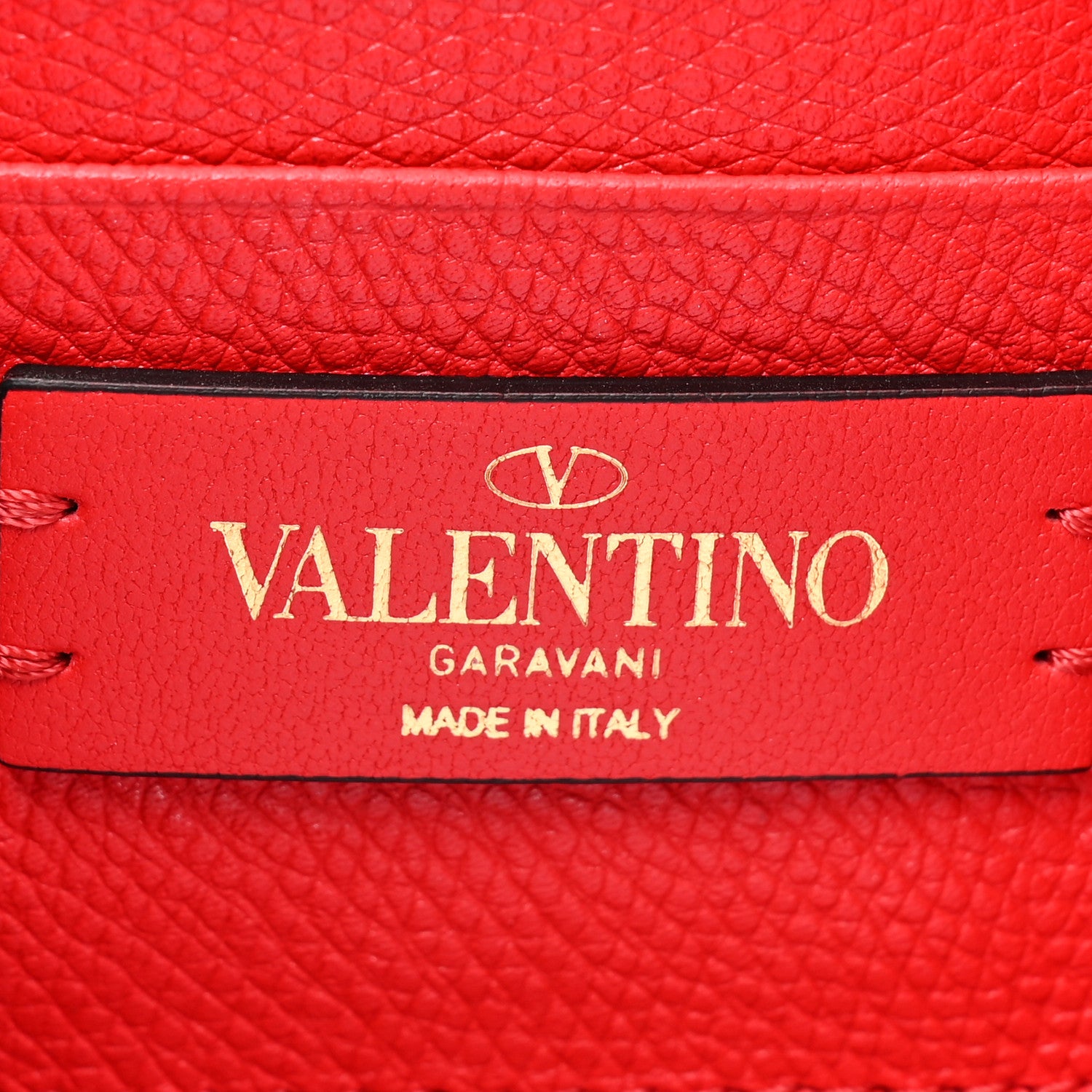Valentino Garavani Grained Calfskin VLogo Vanity Case Rouge Pur 6 of 10