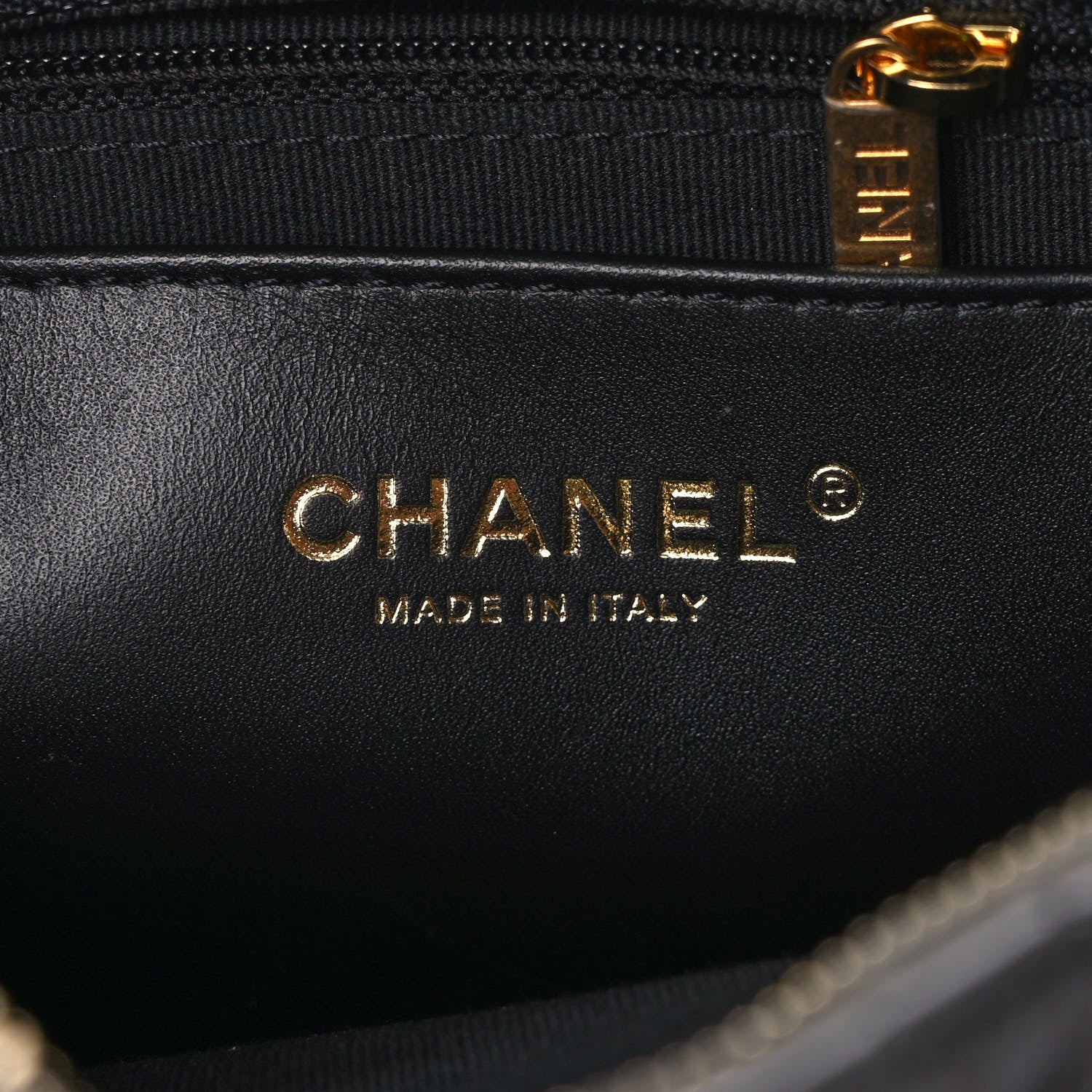 Chanel Metallic Calfskin Pearl Quilted CC Mini Camera Case Ruthenium 6 of 10