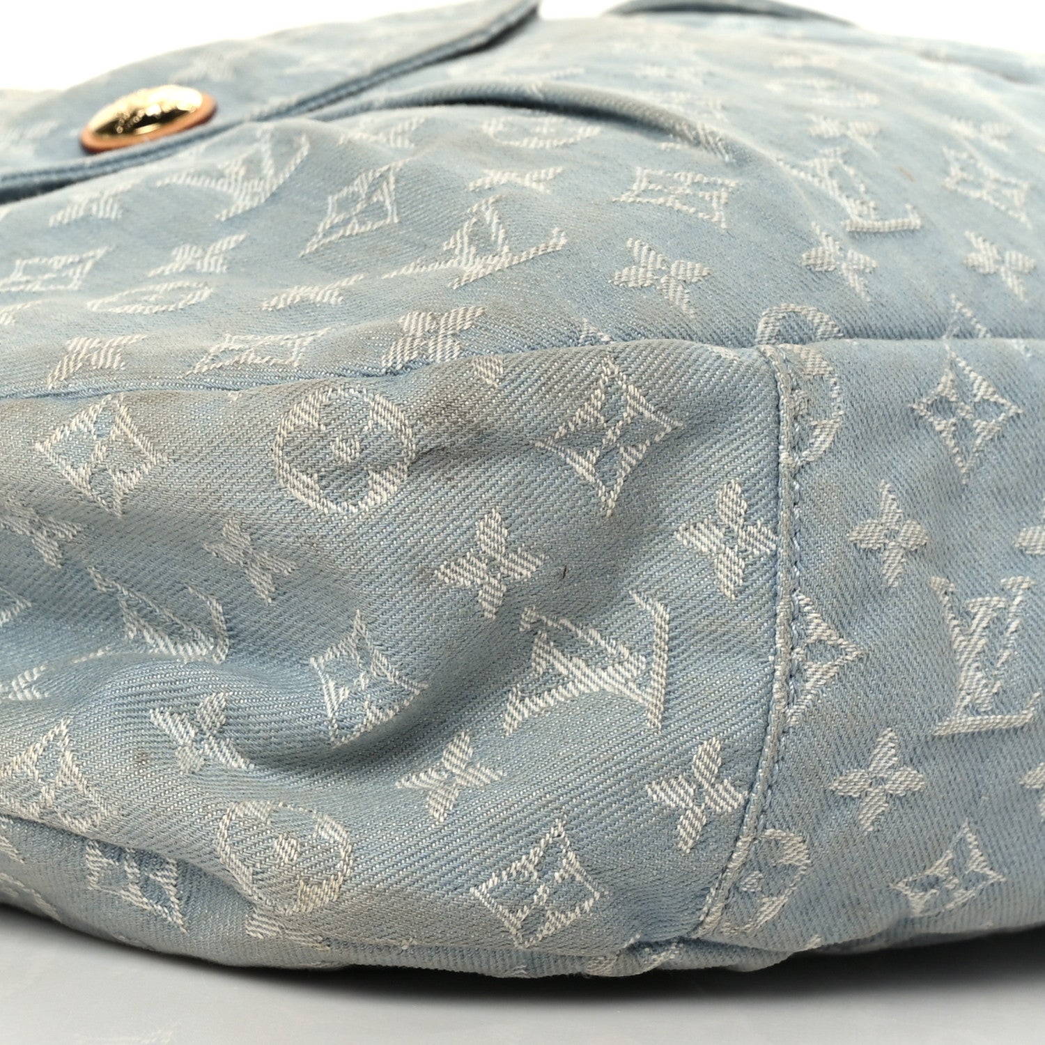 Louis Vuitton Denim Daily GM Blue Clair 7 of 10