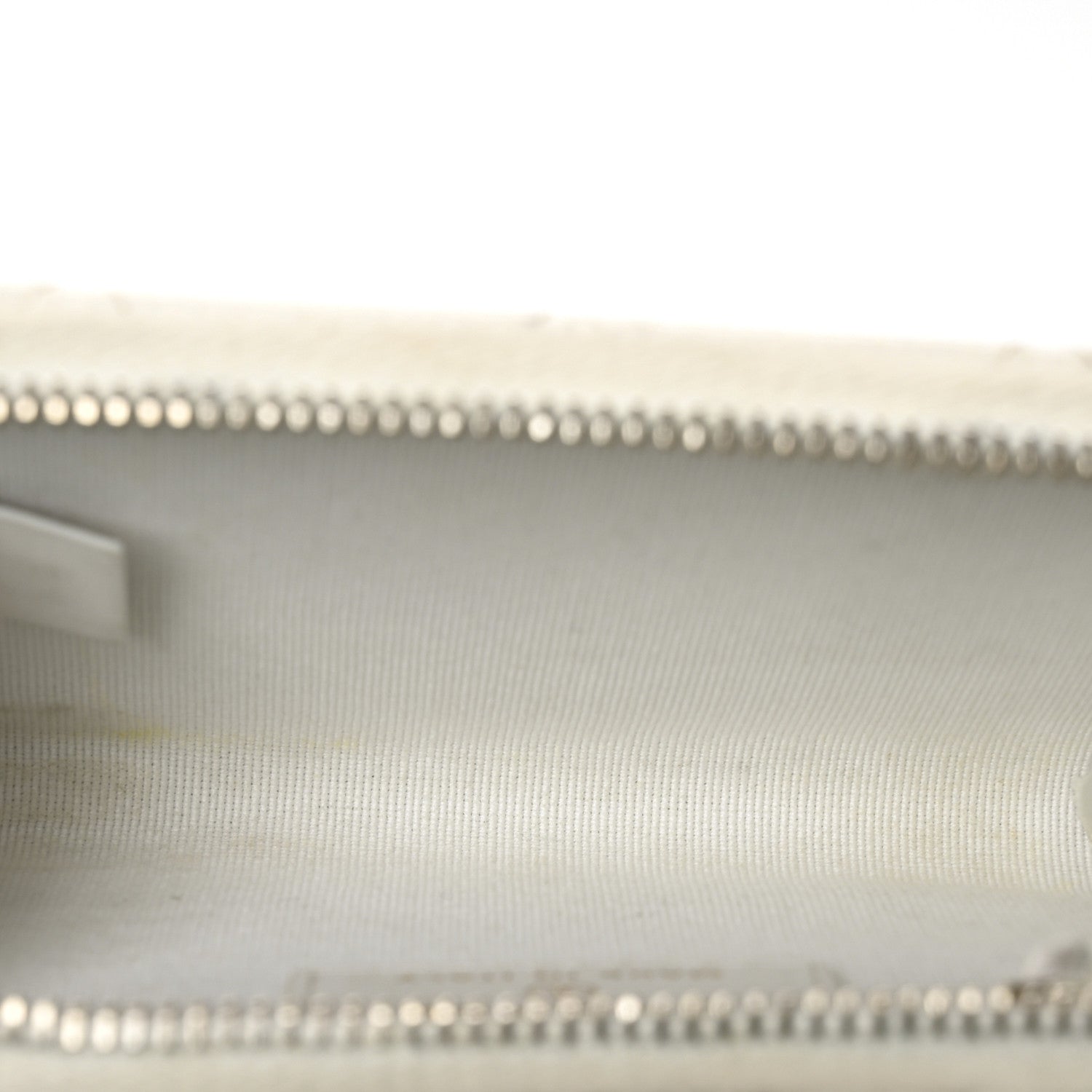 Chanel Caviar Quilted Zipped Key Holder Case White 5 of 9