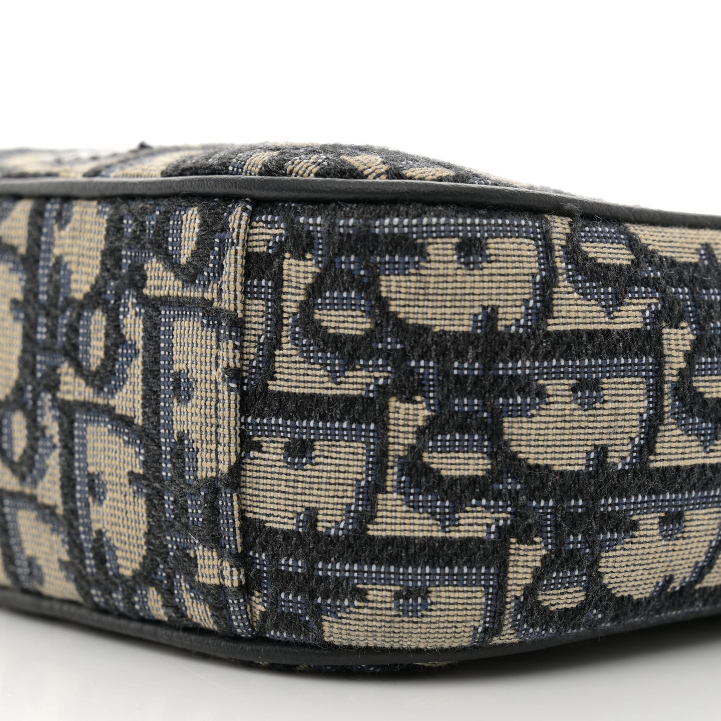 Oblique Messenger Pouch Beige Black