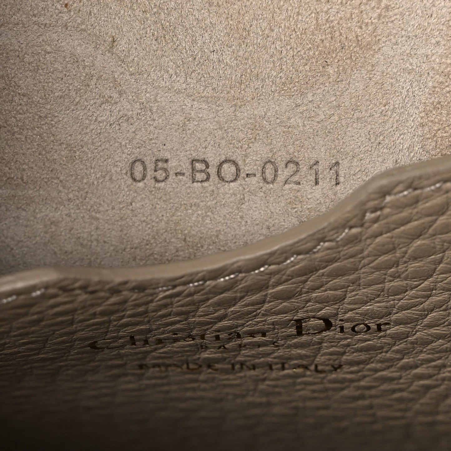 Grained Calfskin Large Bobby Flap Beige
