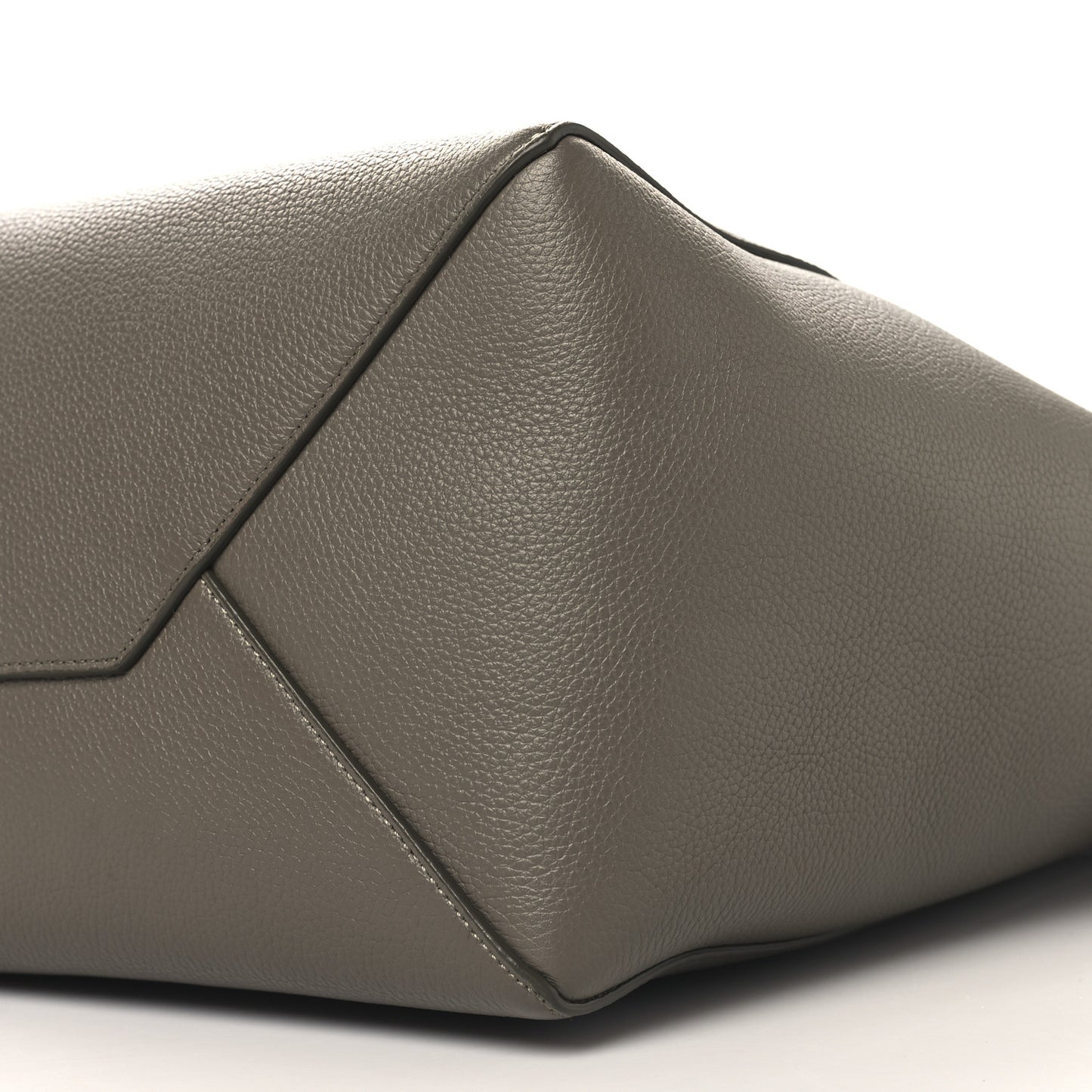 Soft Grained Calfskin Small Belt Cabas Phantom Taupe