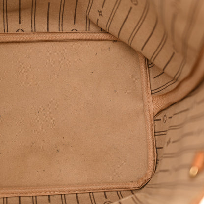 Louis Vuitton Monogram Neverfull MM 11 of 24
