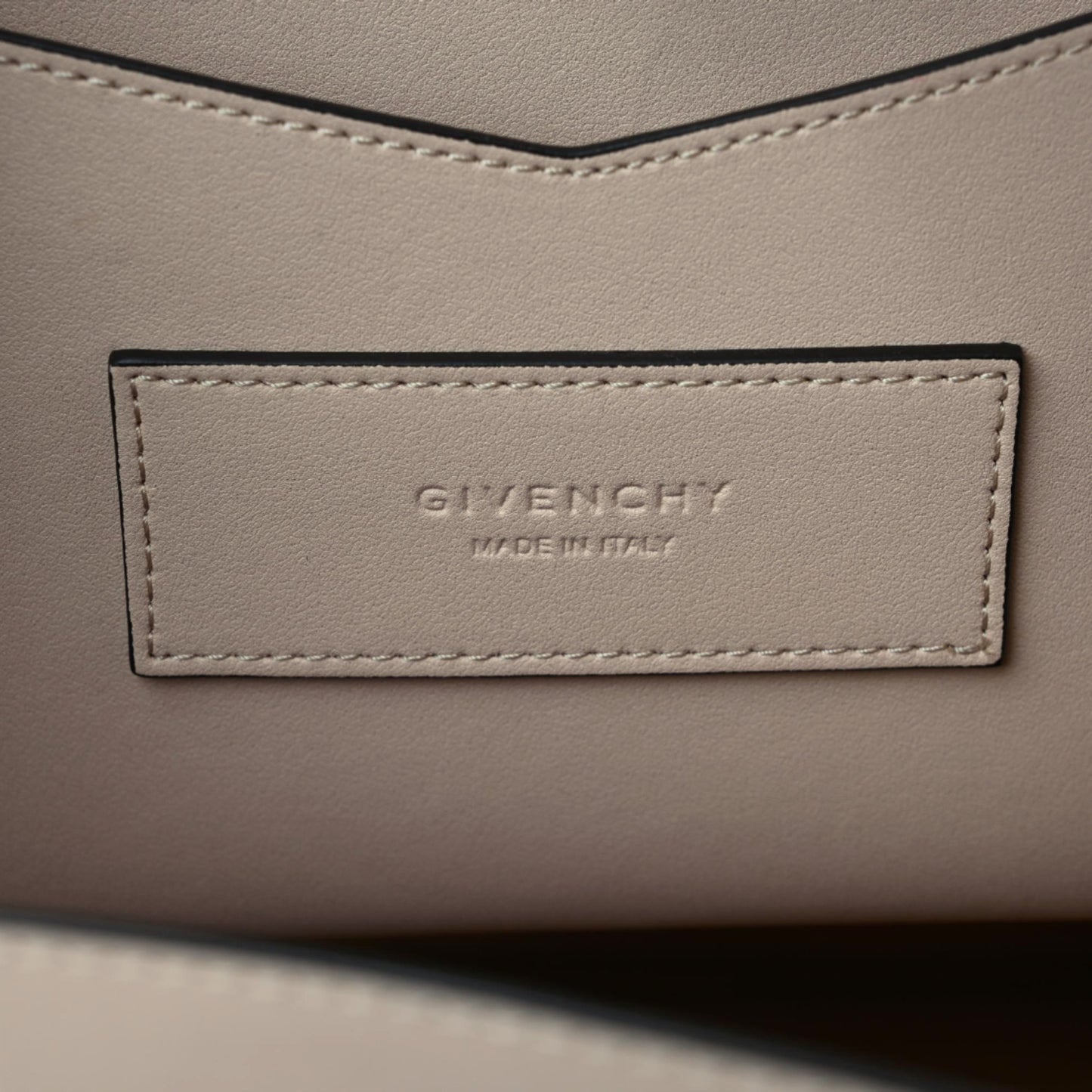 Calfskin Medium GV Shopper Tote Powder