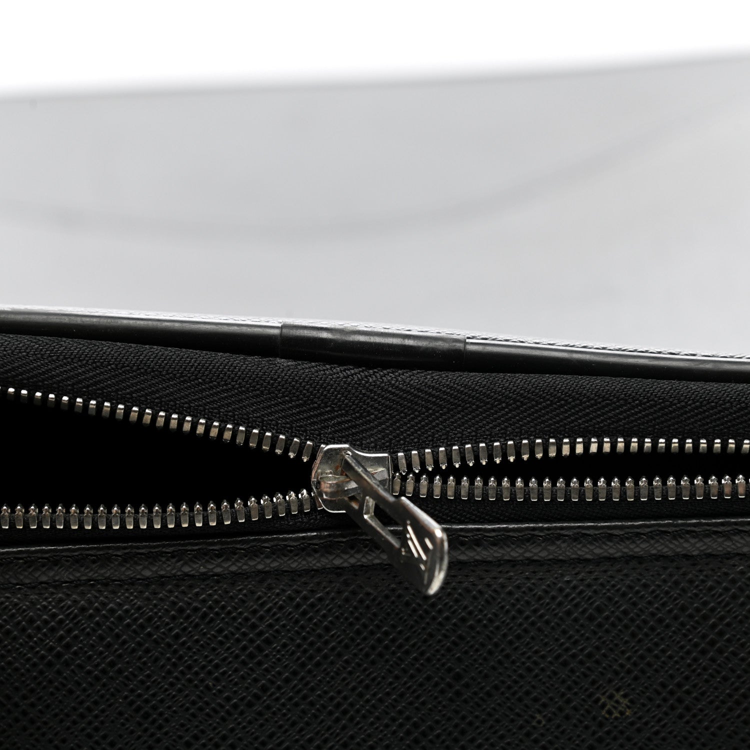 Louis Vuitton Taiga Pegase 55 Ardoise 20 of 21