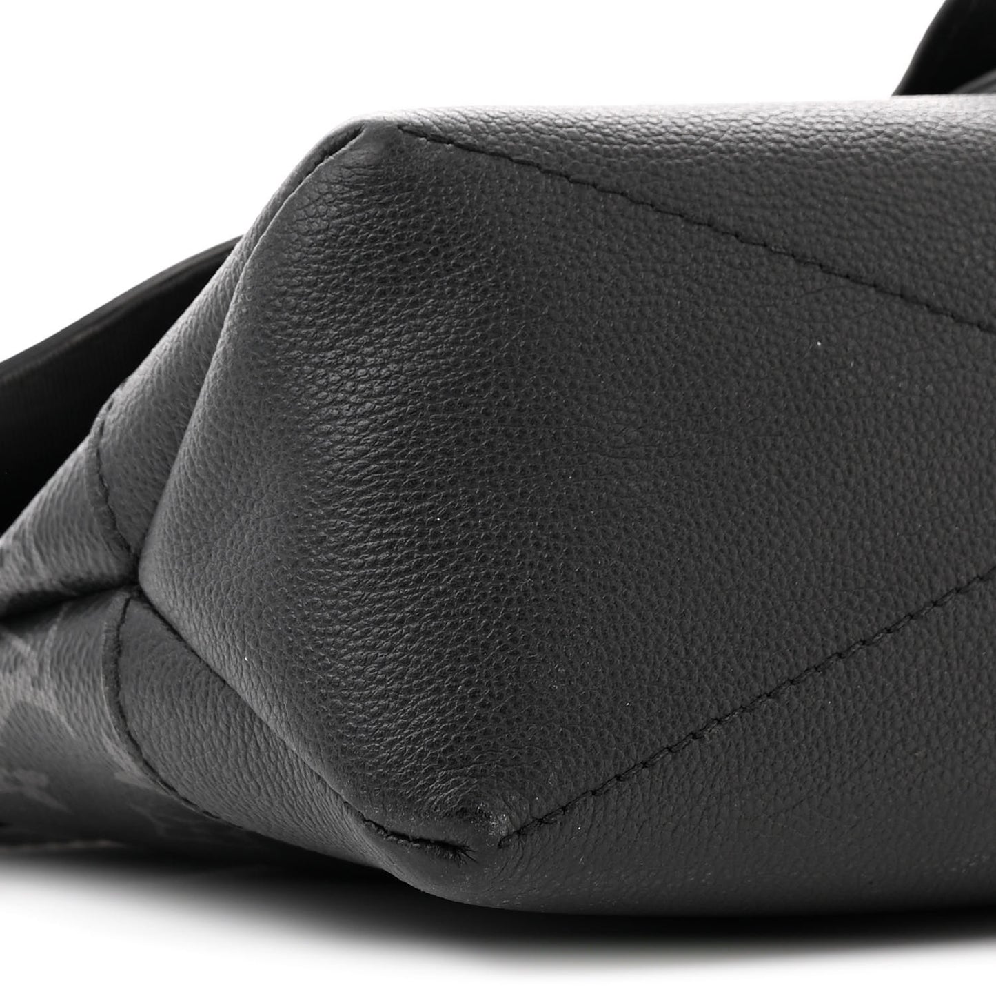 Monogram Eclipse Saumur Messenger NV Black