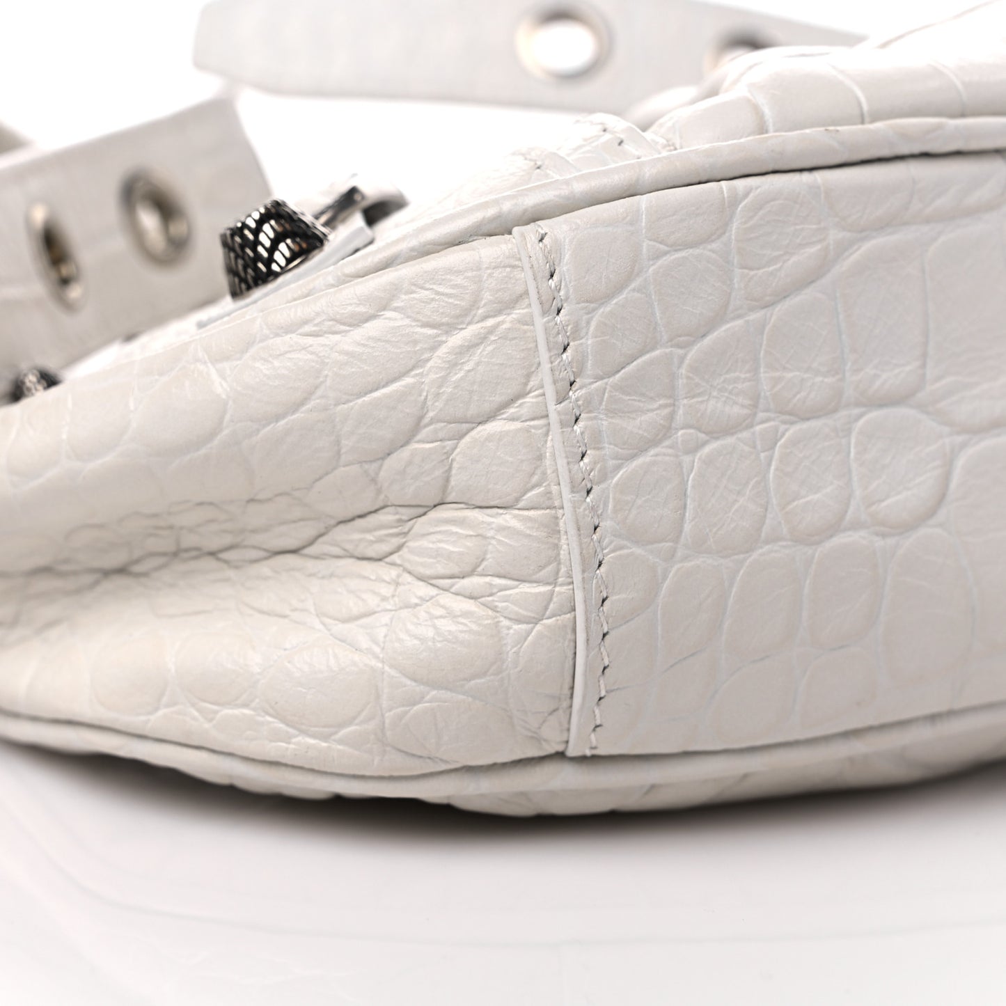 Extra Supple Calfskin Crocodile Embossed Le Cagole Shoulder Bag XS White