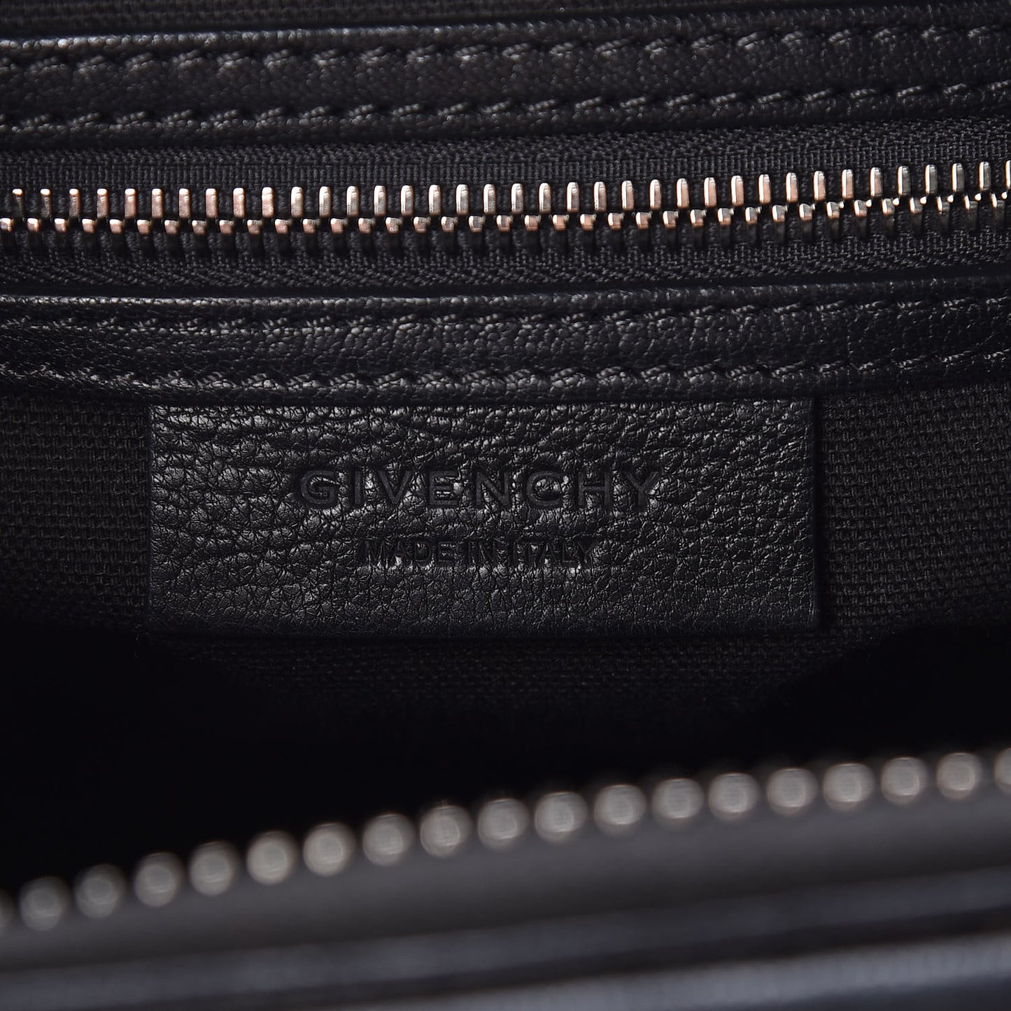 Sugar Goatskin Small Antigona Black