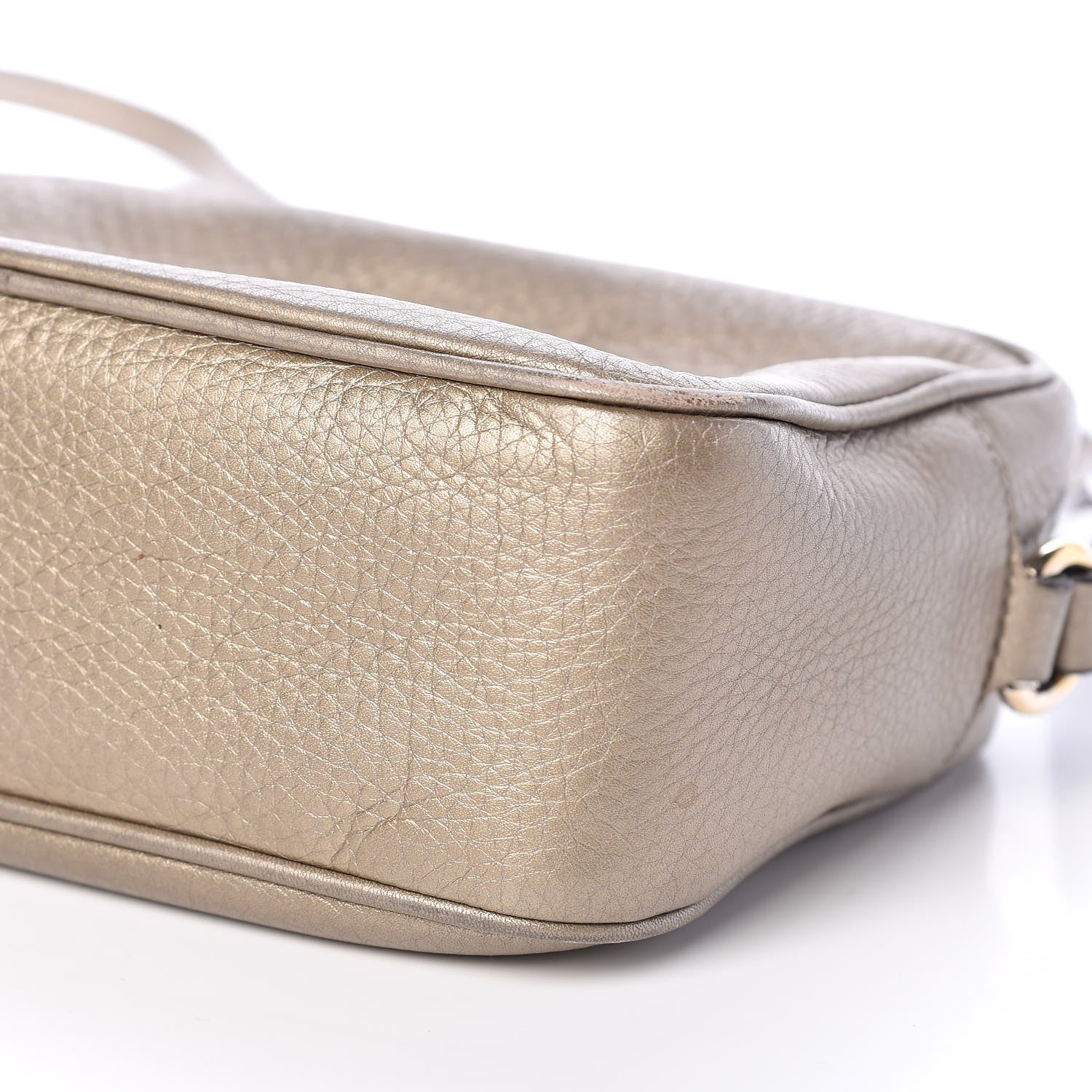 Gucci Metallic Pebbled Calfskin Small Soho Disco Bag Golden Beige 12 of 13