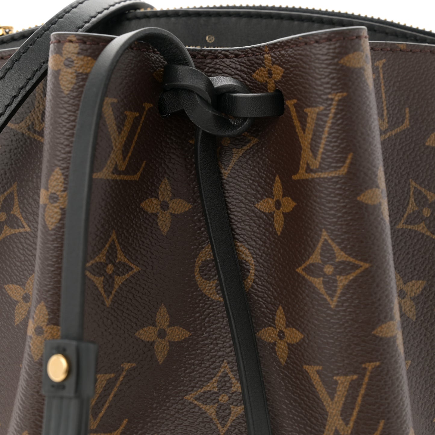 Monogram Fringed Noe