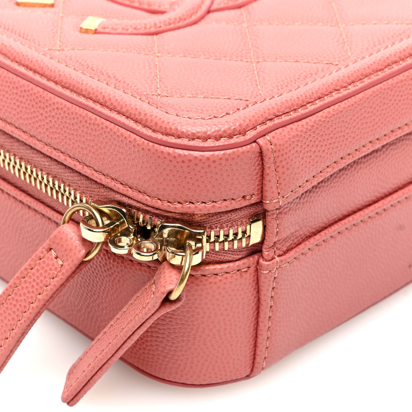 Caviar Quilted CC North South Filigree Vanity Case Pink