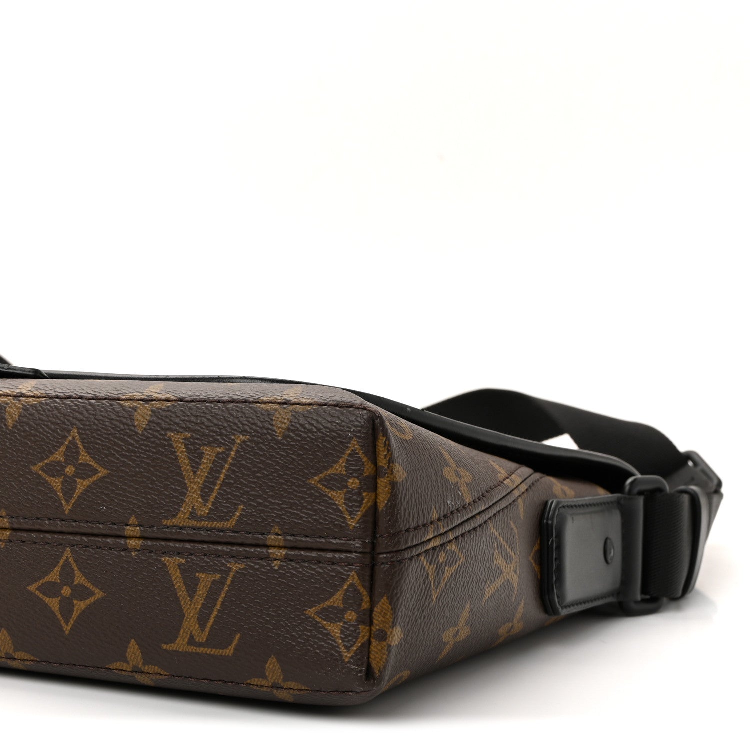 Louis Vuitton Monogram Macassar Magnetic Messenger 9 of 9