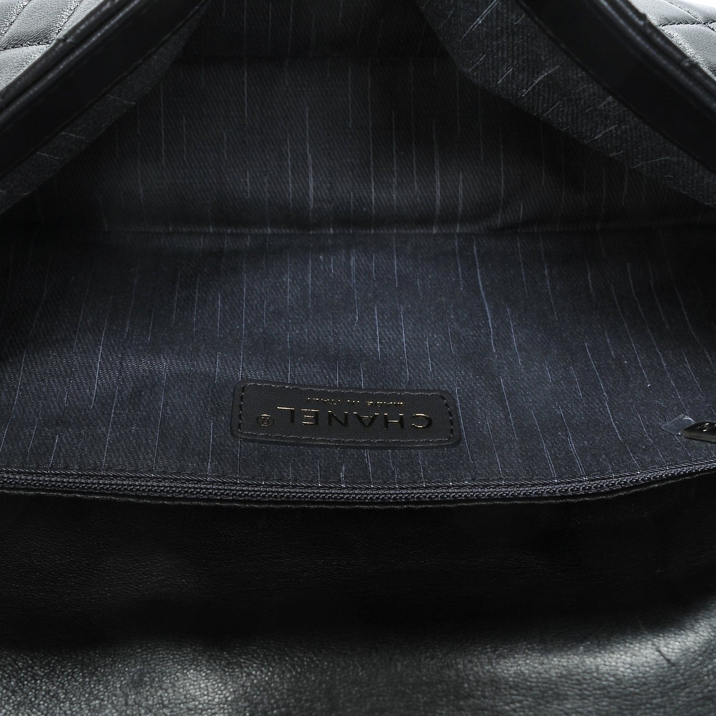 Lambskin Quilted Medium Westminster Pearl Flap Black
