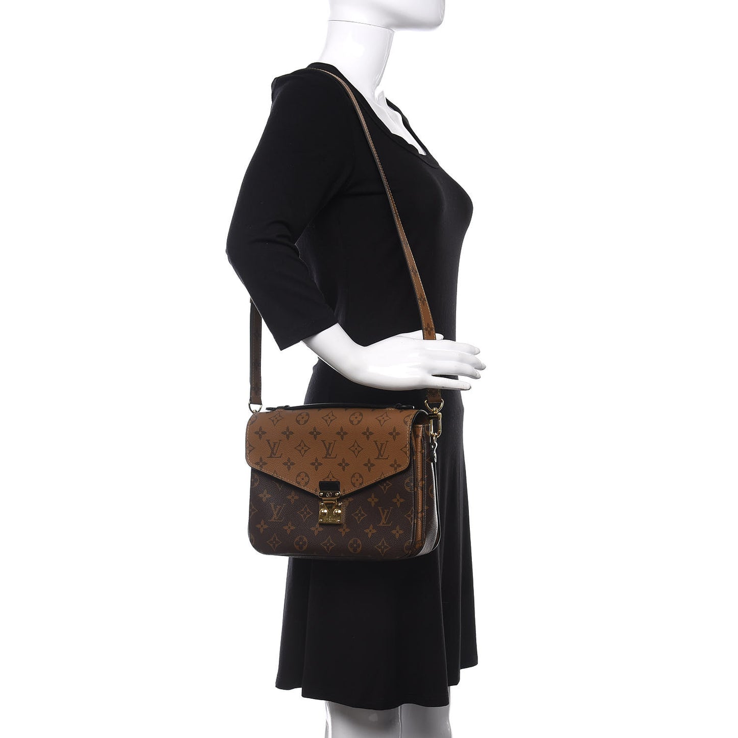 Reverse Monogram Pochette Metis