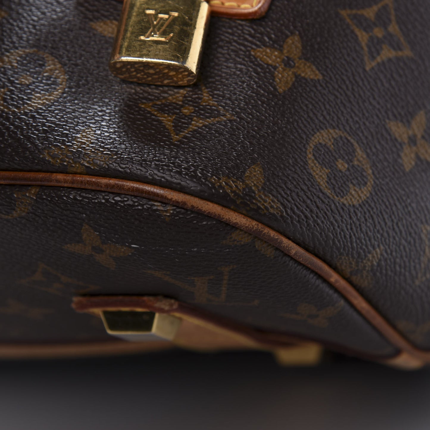 Monogram Neo