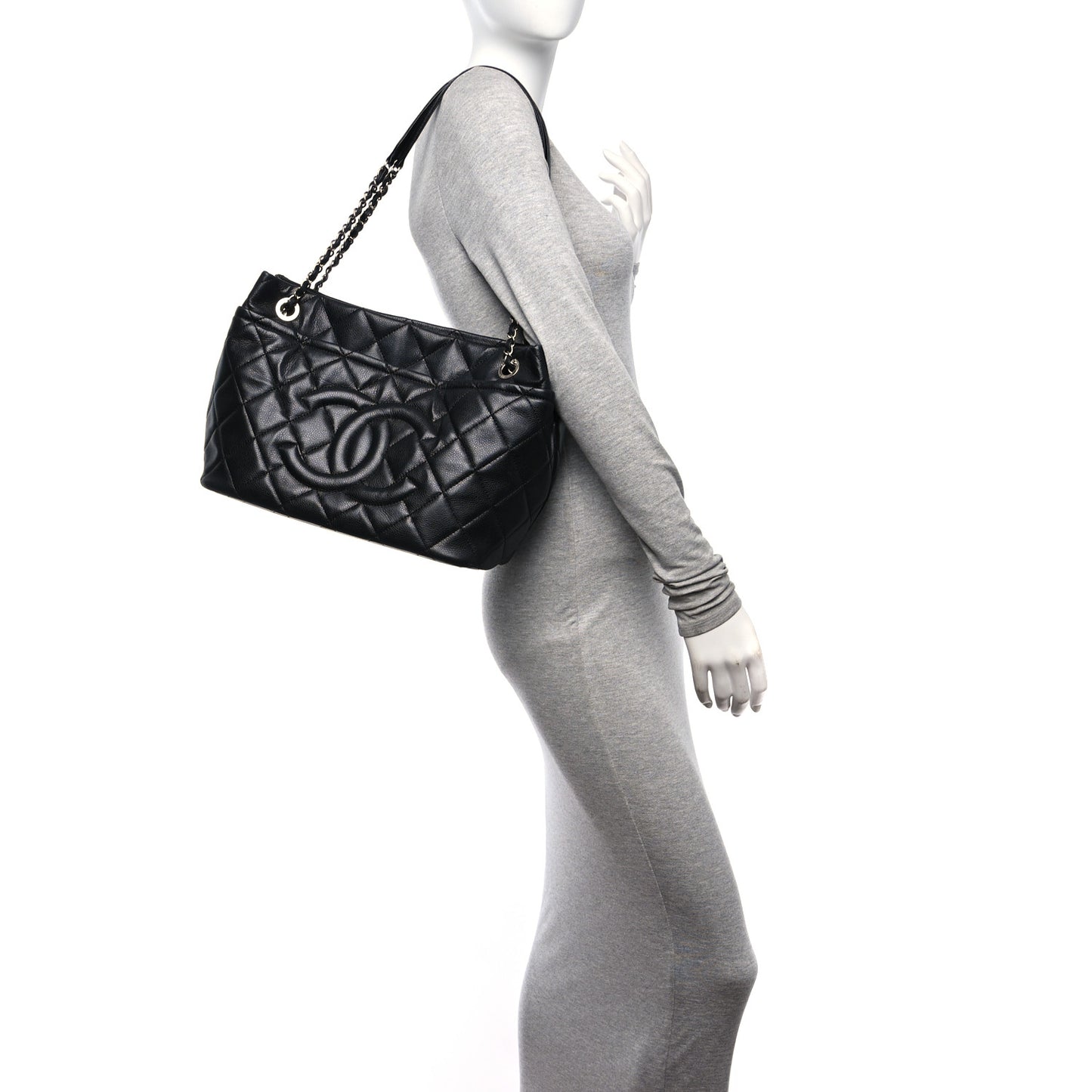 Caviar Quilted CC Timeless Soft Tote Black